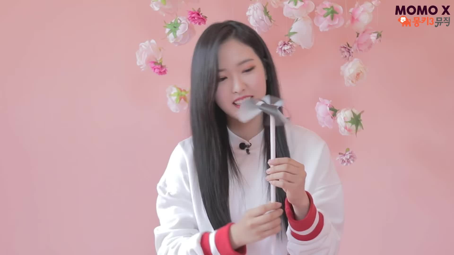 1920x1080 Olivia Hye Wallpaper