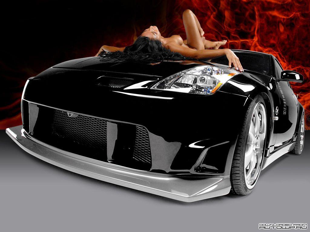 1024x768 Girls And Car Wallpaper