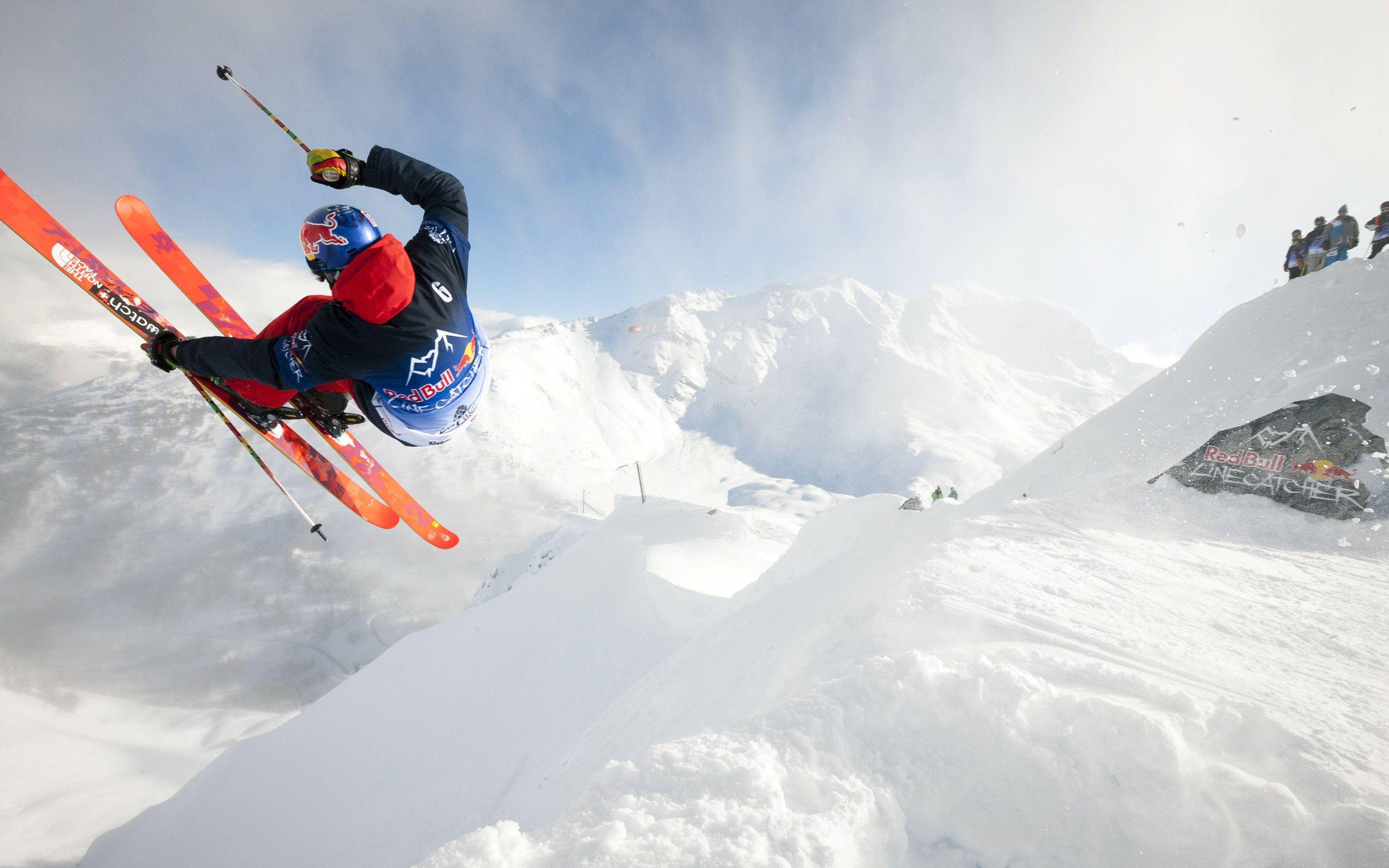 2880x1800 Snow Skiing Wallpaper