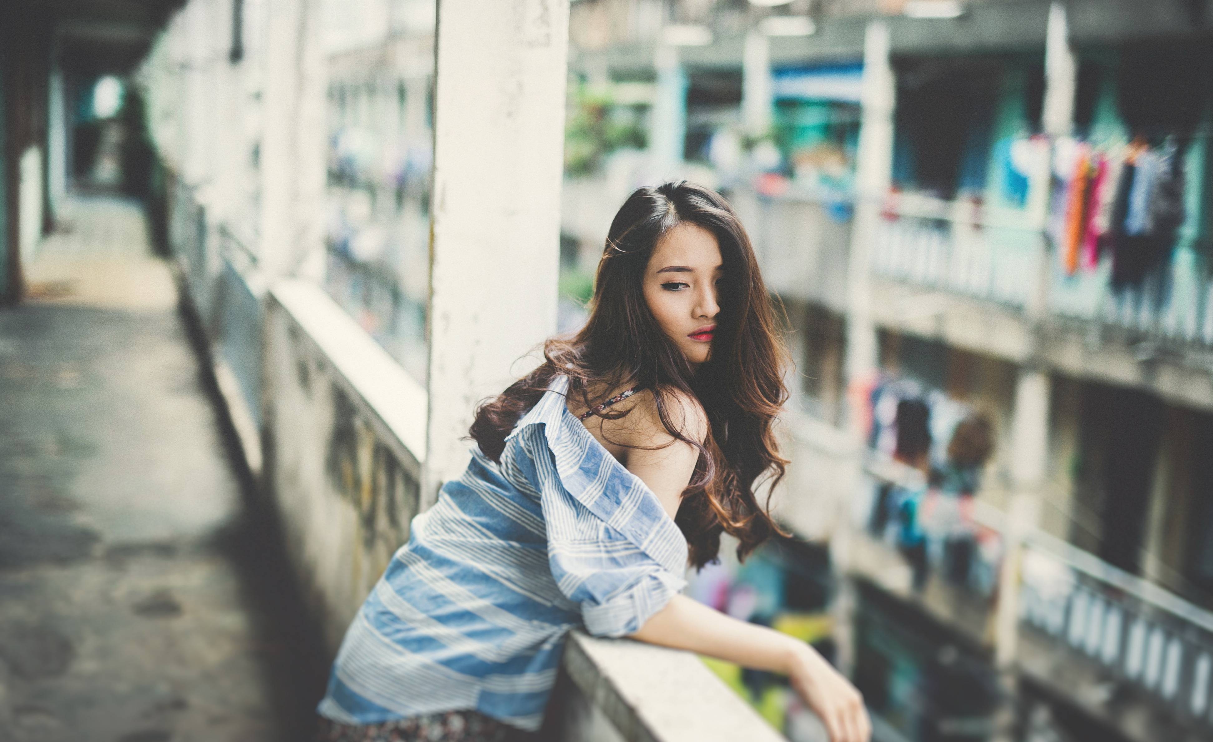 3885x2376 4K Wallpaper Women (3885x 1922.3 Kb)