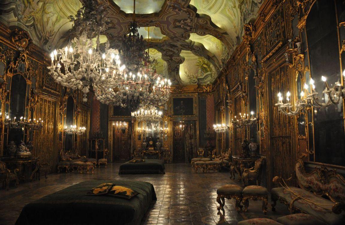 1152x752 Baroque Art Wallpaper