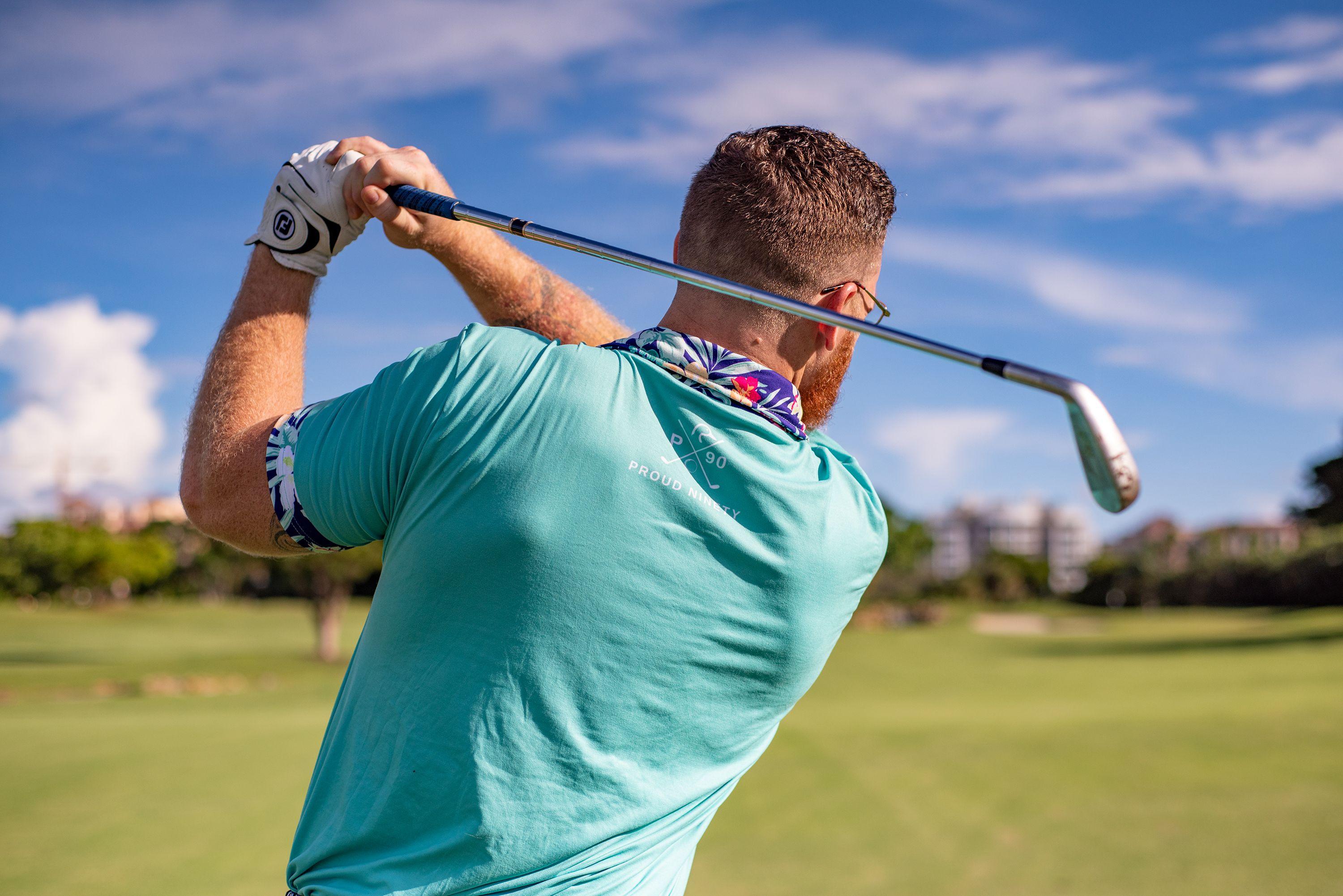 3000x2002 Man Playing Golf · Free