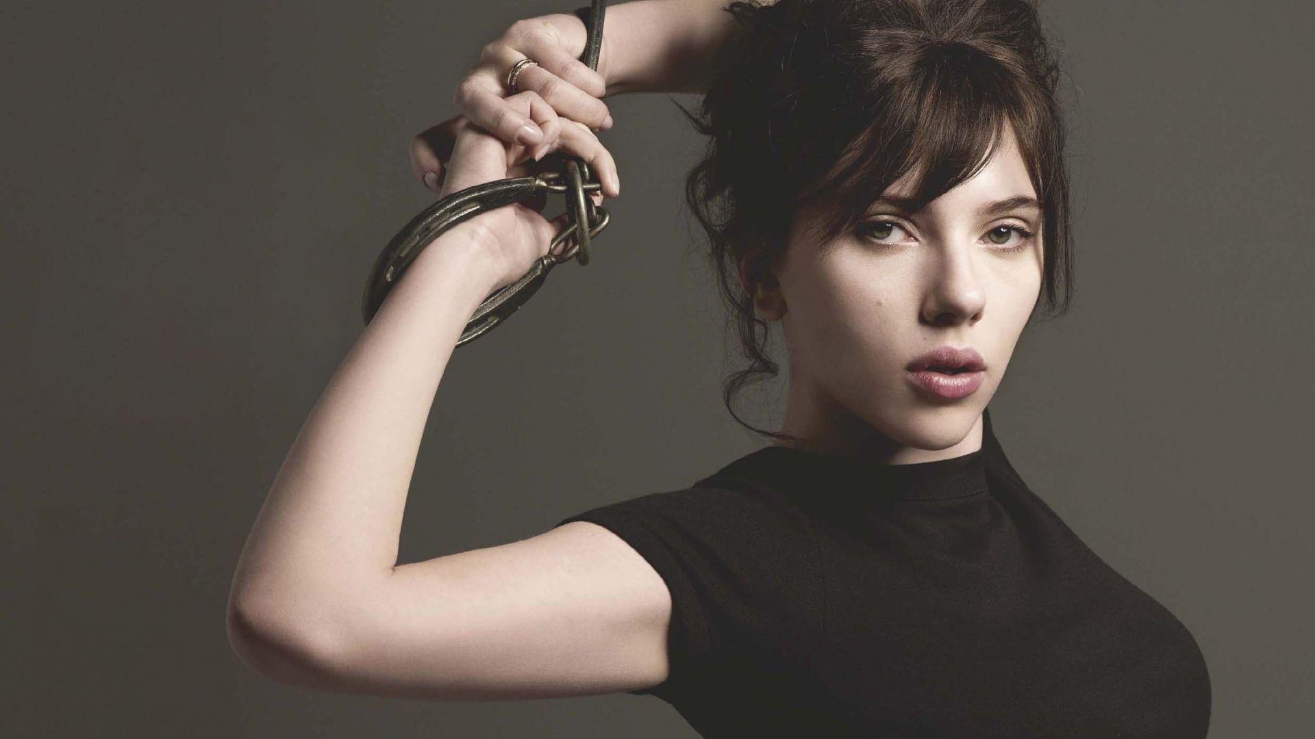 1920x1080 Handcuffs Women Wallpaper