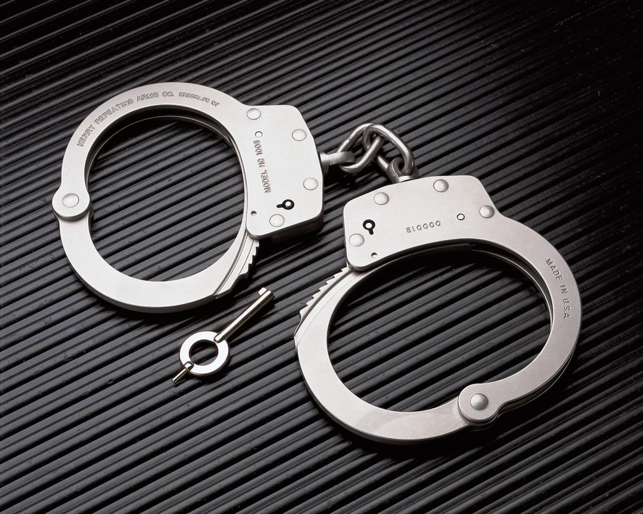 1280x1024 Download Handcuff Wallpaper, HD Background Download