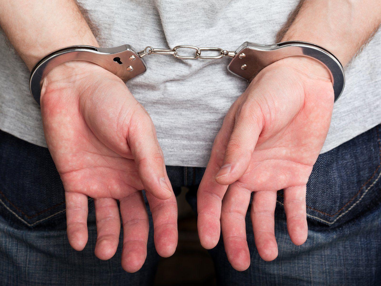 1600x1200 Download Handcuff Wallpaper, HD Background Download