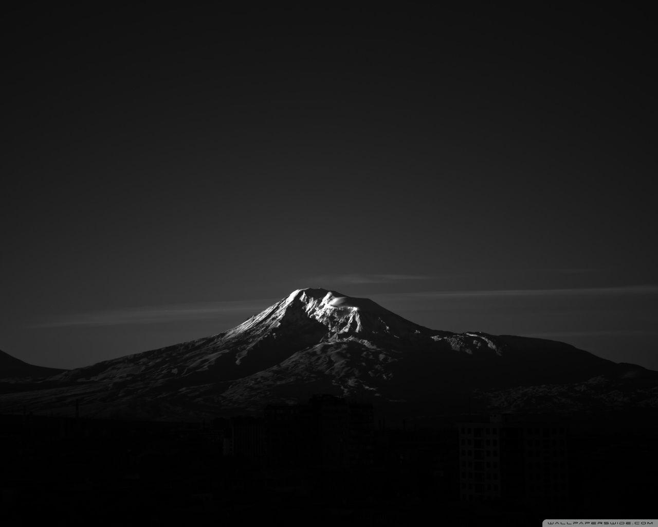 1280x1024 Black And White Mountain Wallpaper