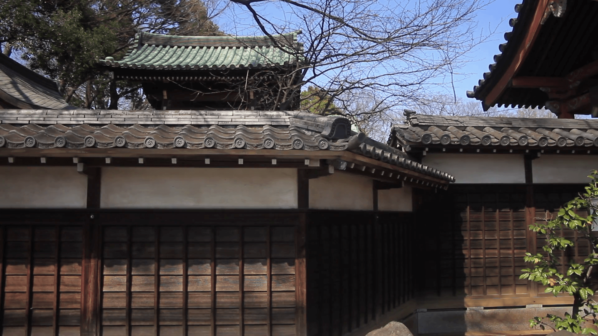 1920x1080 Entrance Roof Tile At Aizenin Temple In Nerima Stock Video Footage