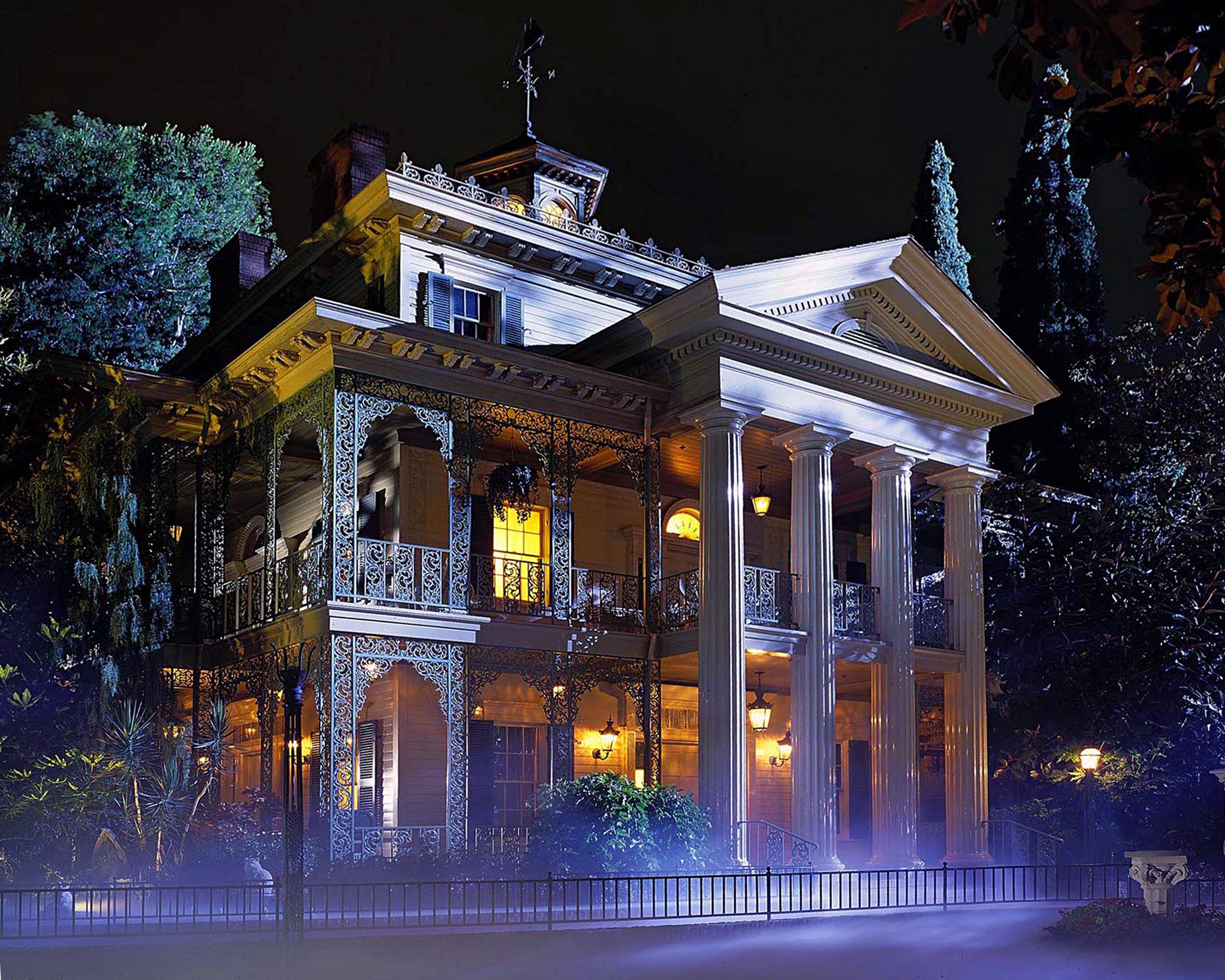 3000x2400 Haunted Mansion Wallpaper