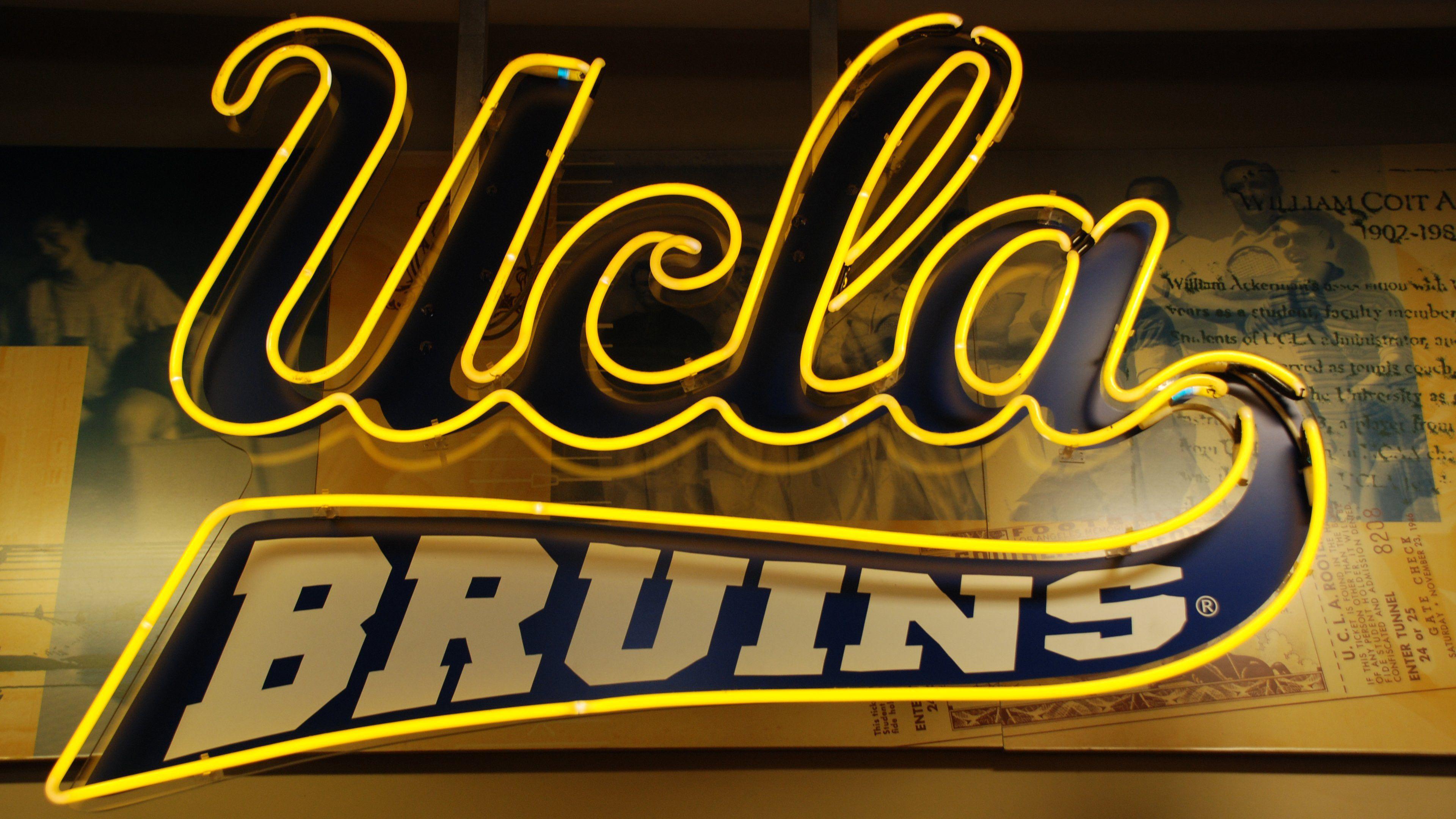3840x2160 UCLA Softball Wallpaper