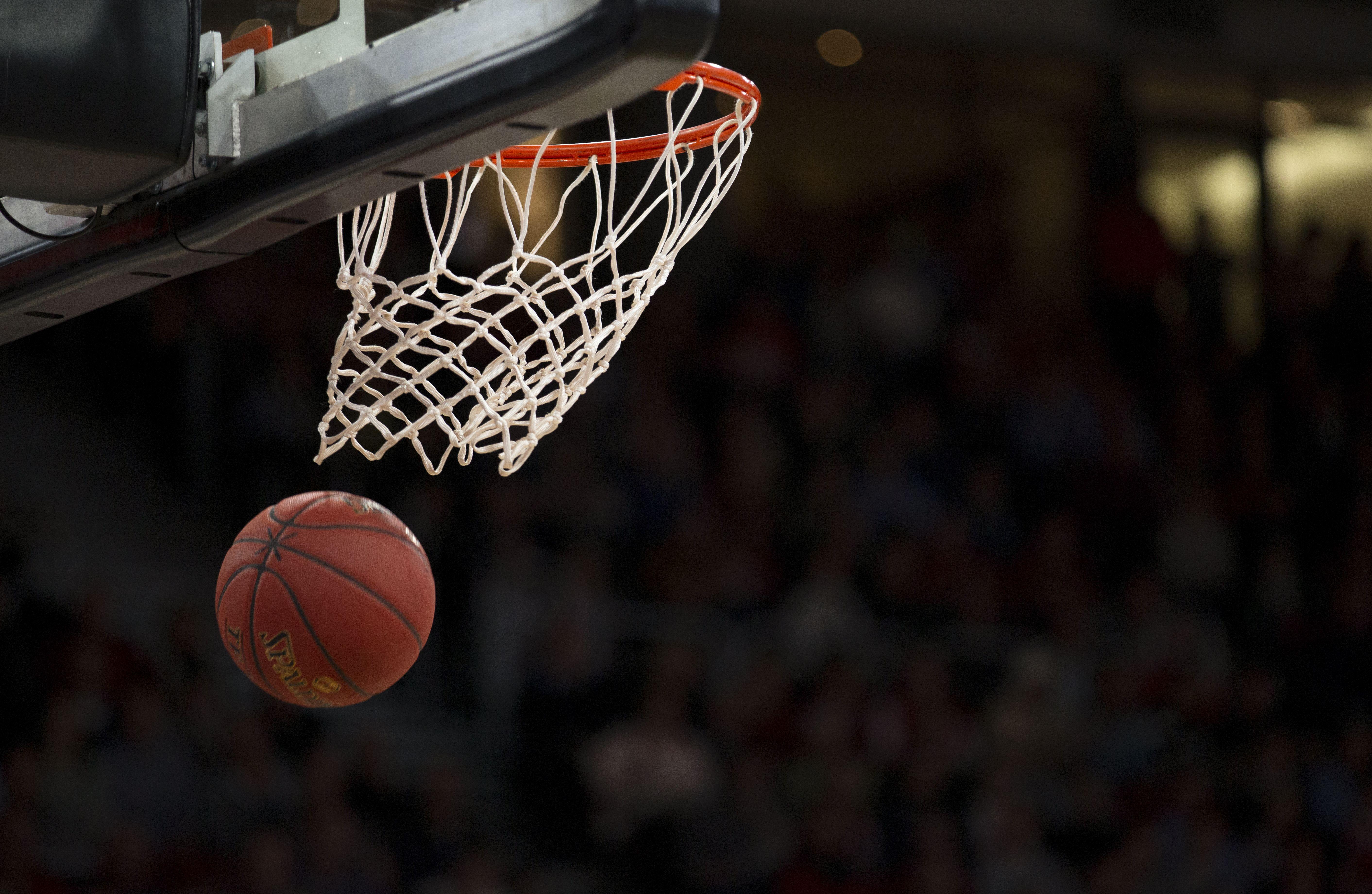 5650x3685 Basketball Wallpaper: Free HD Download [HQ]