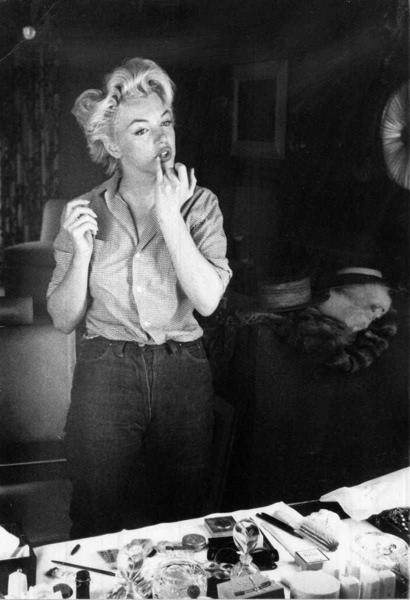 Marilyn Monroe Smoking Wallpapers - Top Free Marilyn Monroe Smoking ...