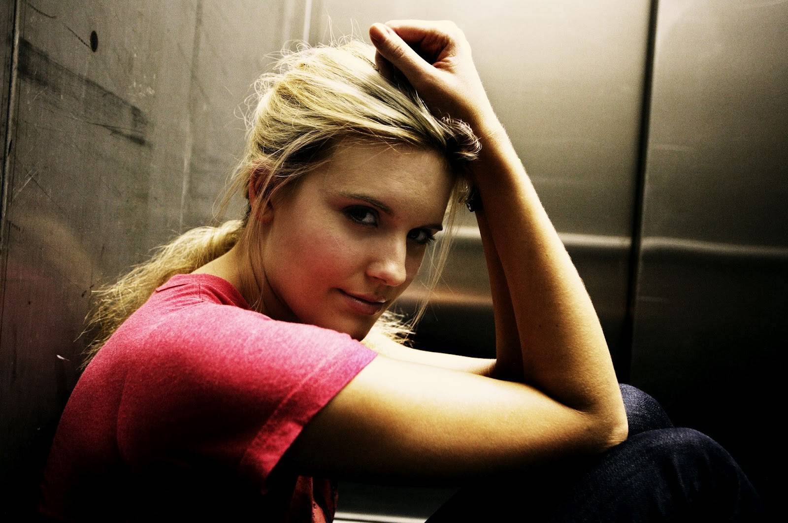 1600x1062 Maggie Grace