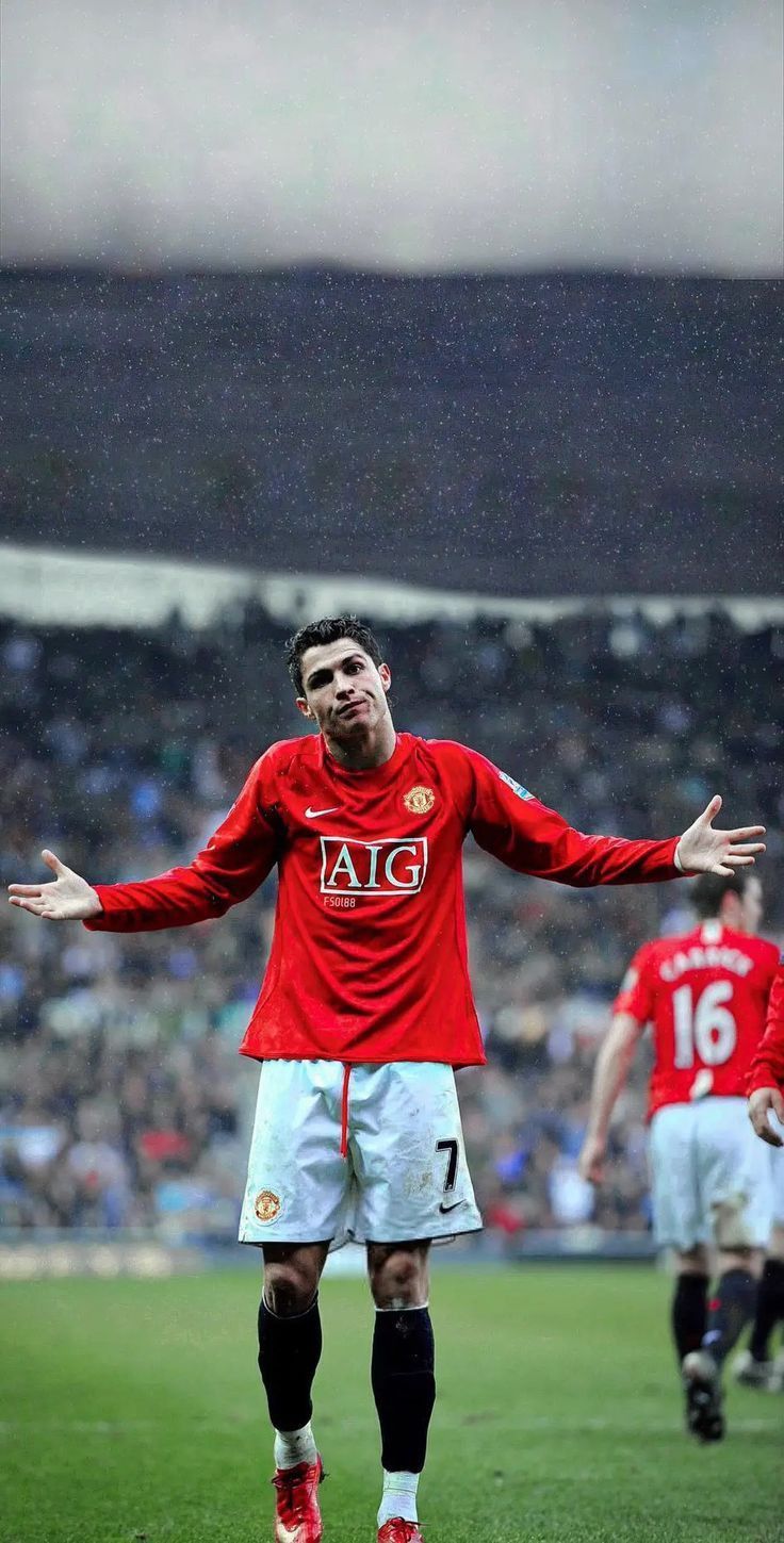 736x1449 CR7 Young Wallpaper
