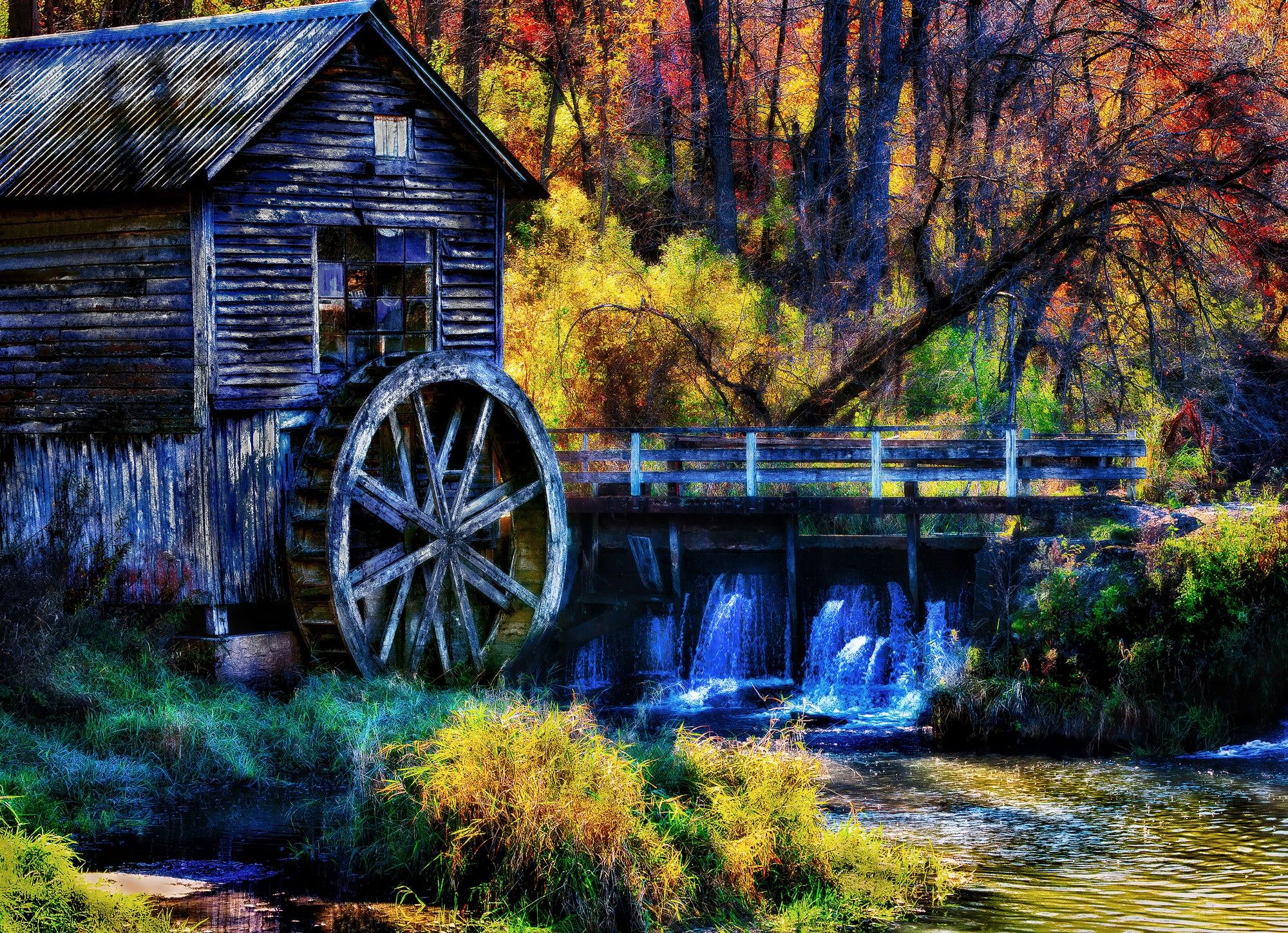 2000x1449 Hyde Mill in Autumn Glow