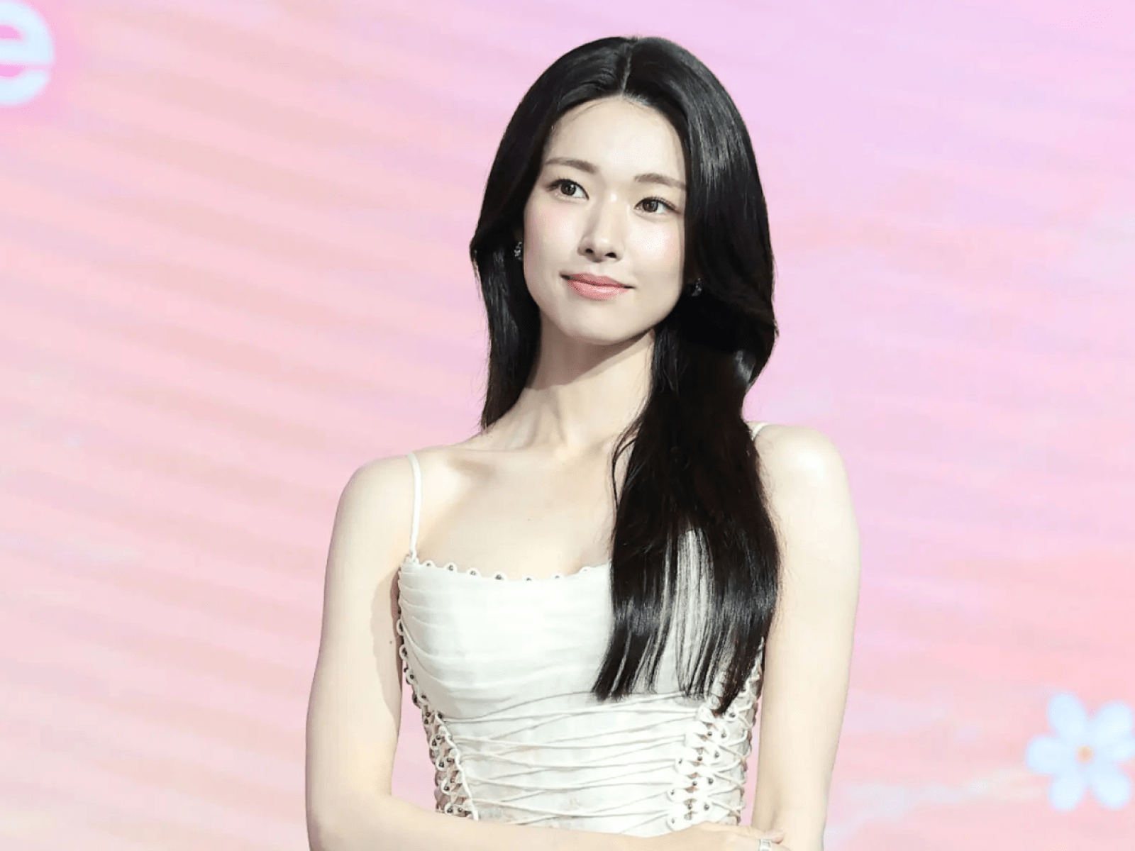 1600x1200 Ha Young Faces Scrutiny Over Great Grandfather's Alleged Pro Japanese Ties