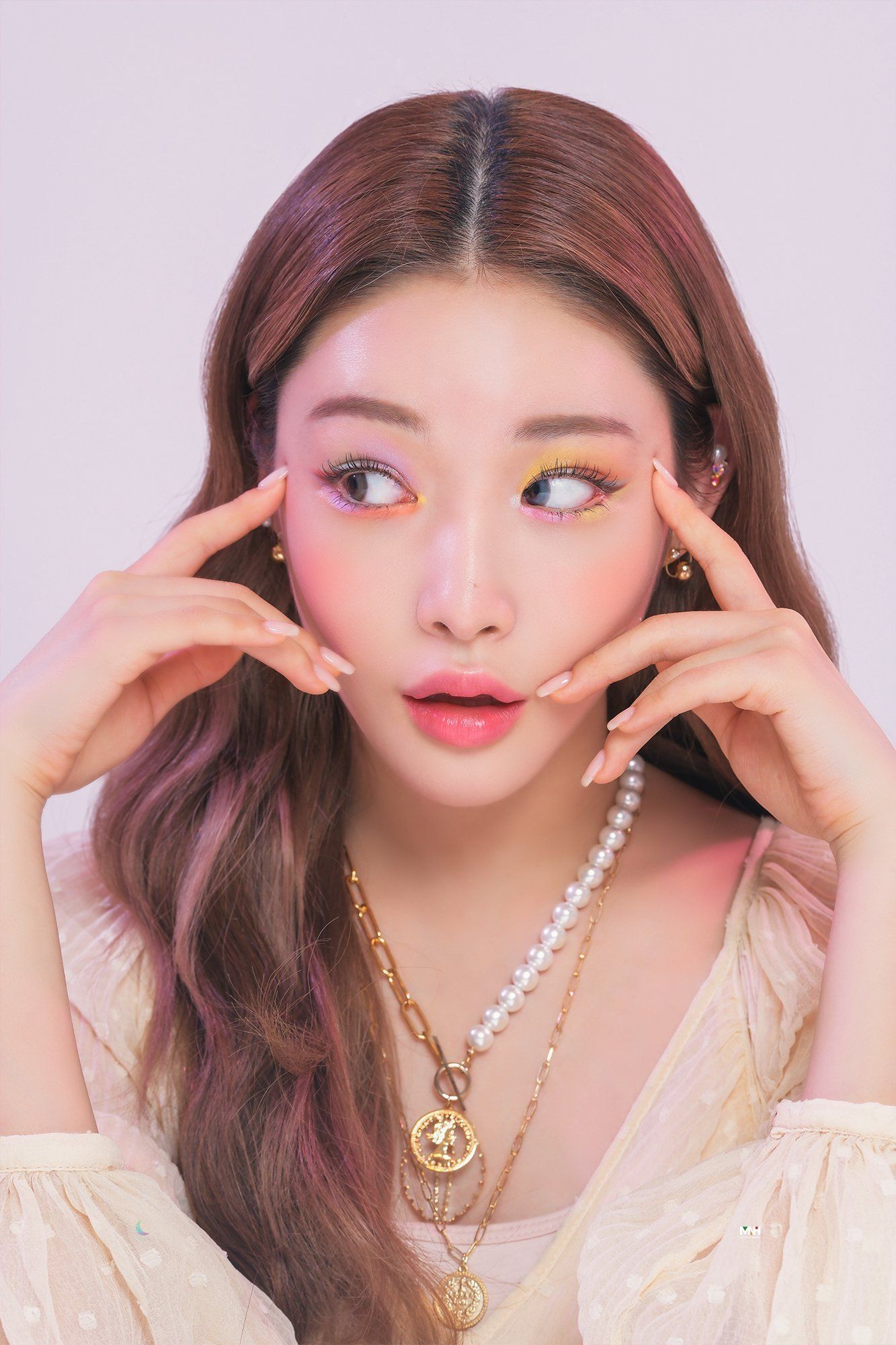1333x2000 CHUNG HA Wallpaper