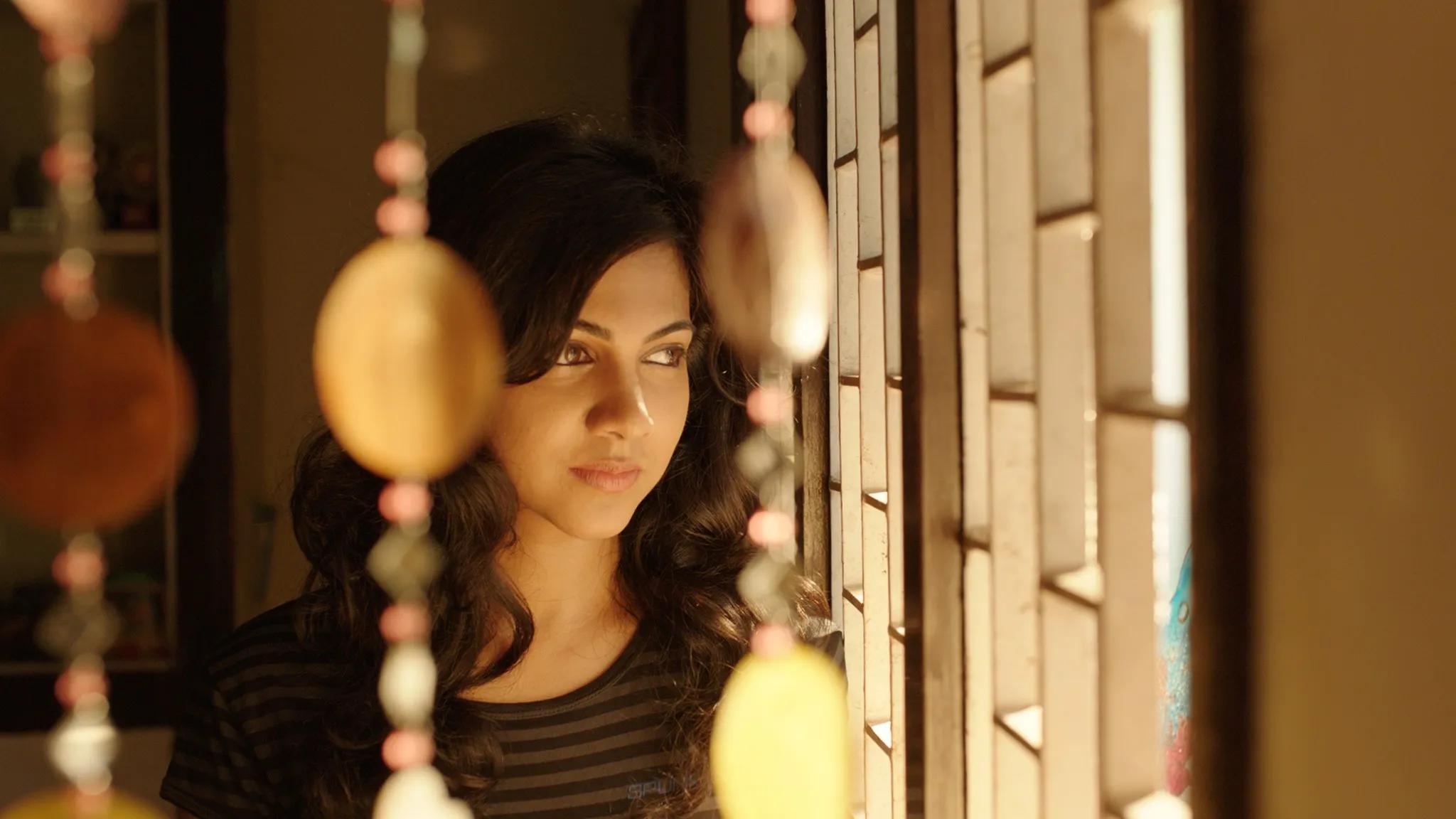 2048x1152 Kadhalum Kadanthu Pogum (2016) Res Stills