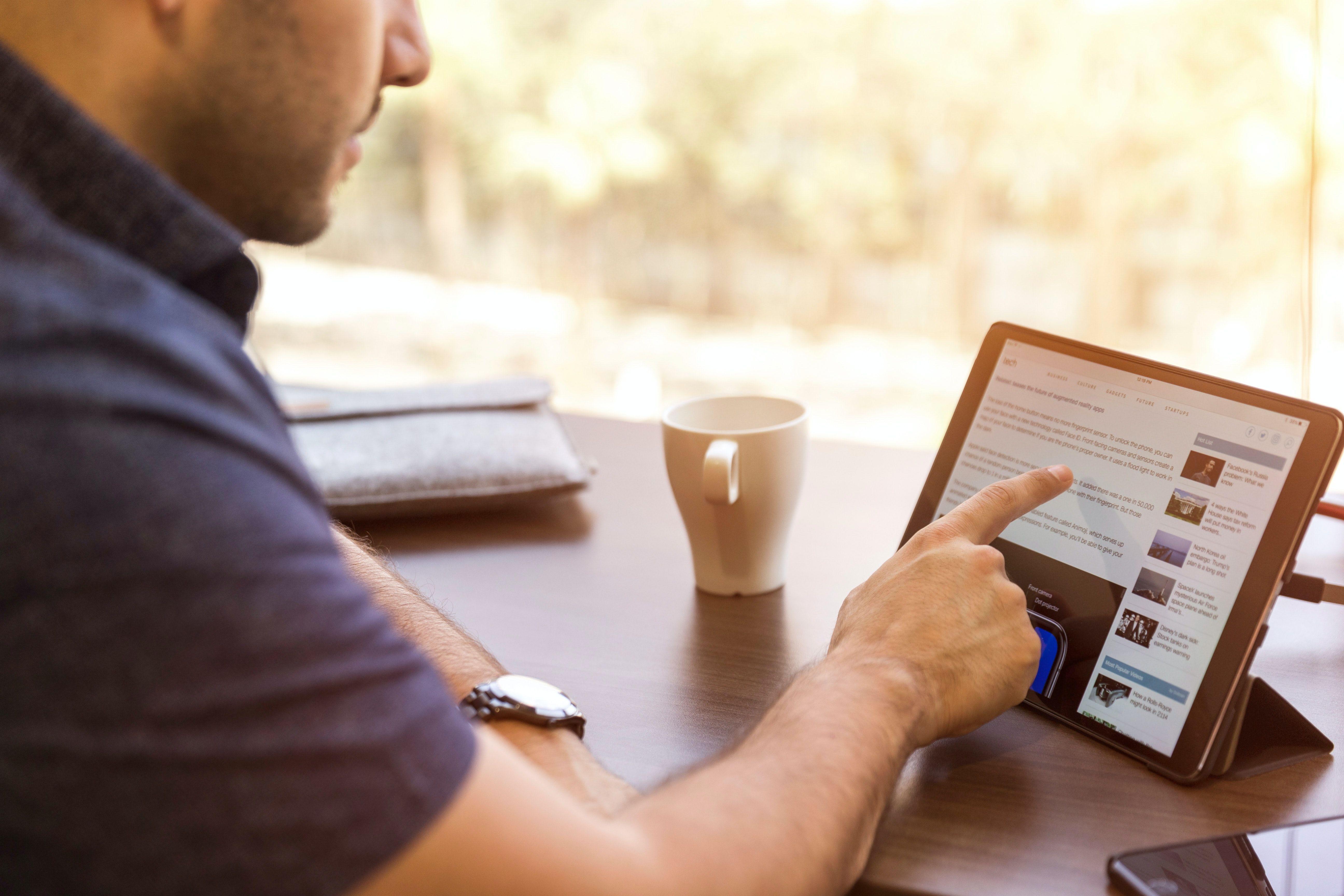 5184x3456 LinkedIn for Financial Advisors: 5 Steps To A Great Profile