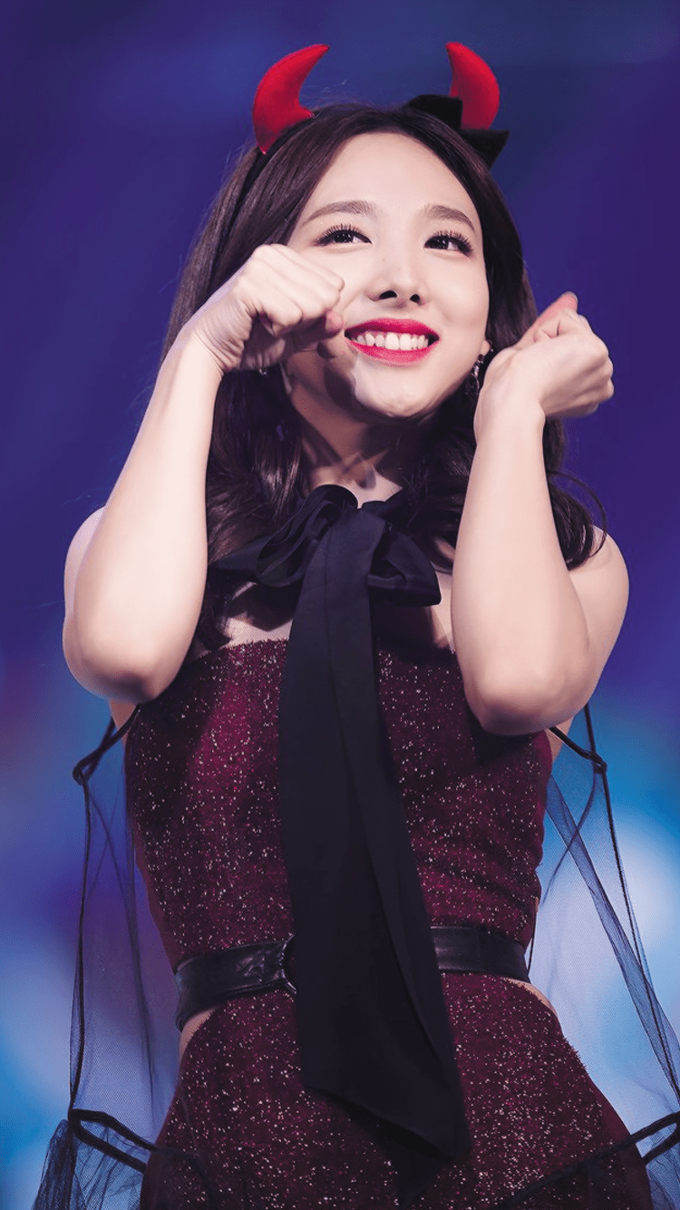750x1334 twice wallpaper. Kpop girls, Nayeon twice, Nayeon