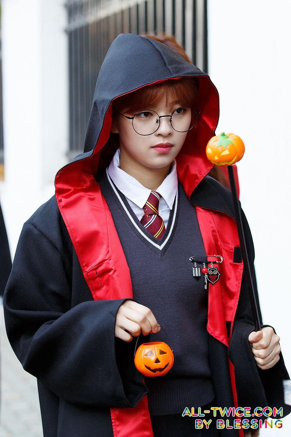 1000x1500 Twice Jungyeon Wallpaper
