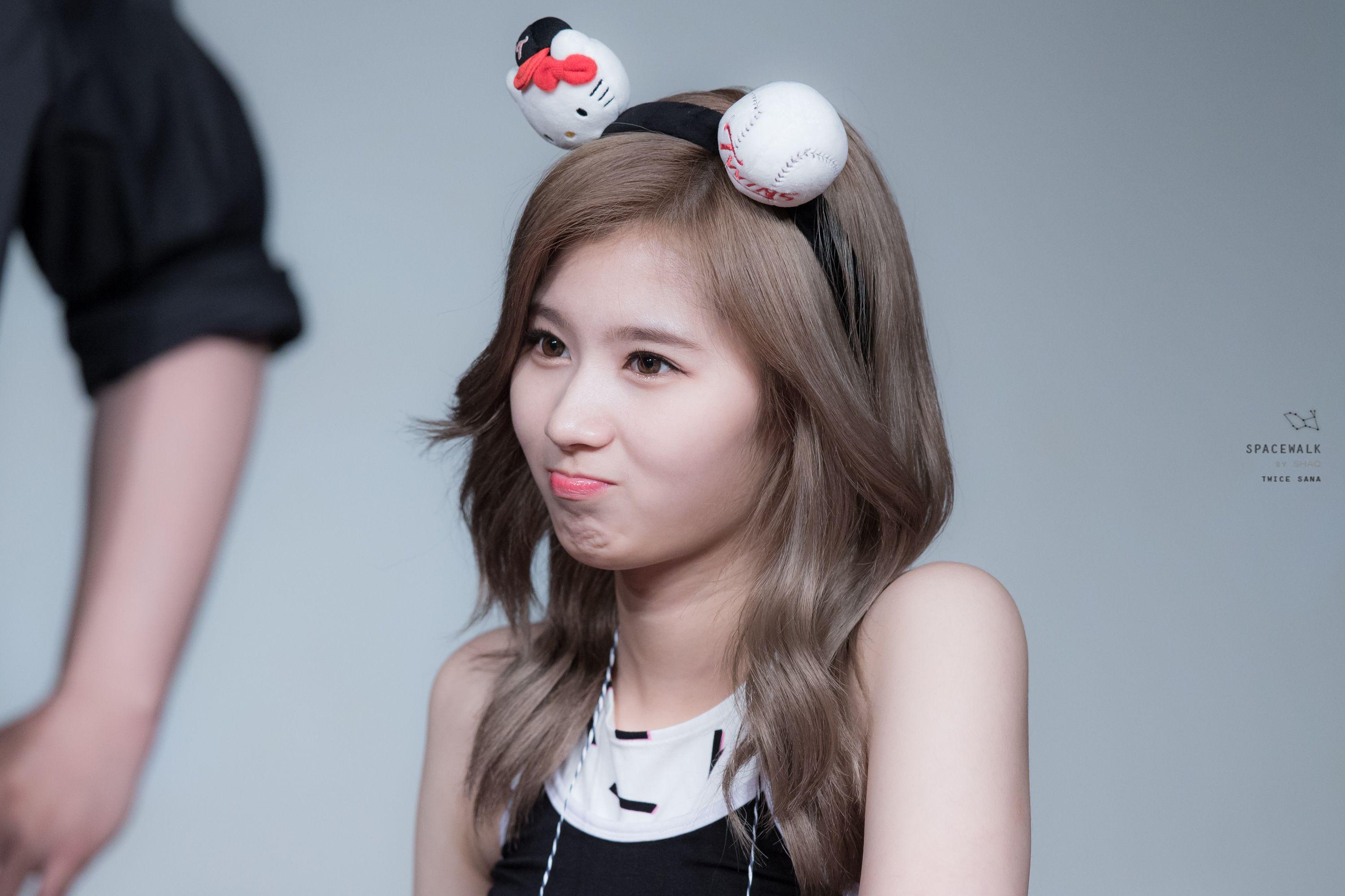 3000x2000 Twice Sana FREE Picture