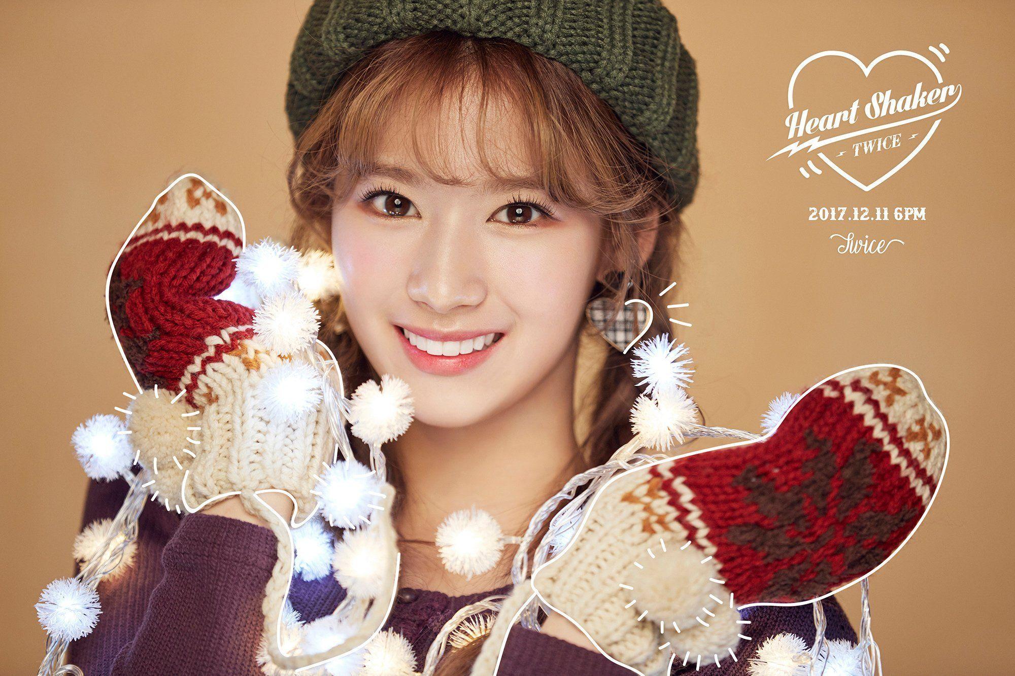 2000x1333 TWICE on Twitter. Merry happy, Twice, Image for heart