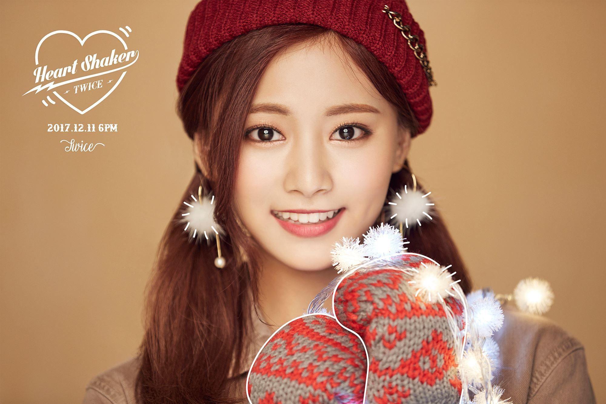2000x1333 twice, twice profile, twice member, twice merry & happy, twice merry & happy concept photo, twice merry & happy track list, twice merry & happy photo parade (Dengan gambar)