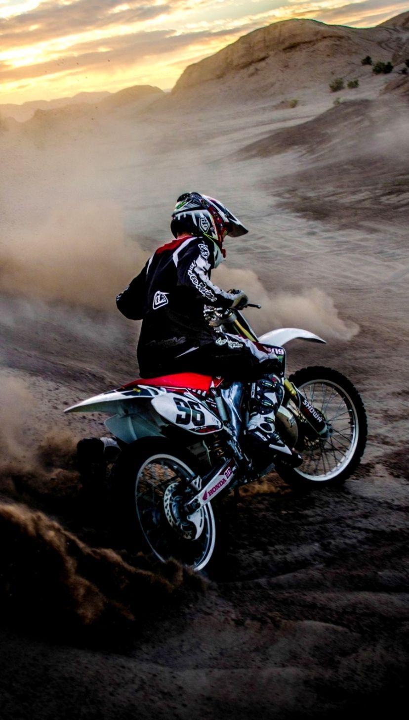 828x1456 iPhone Cool Bike Wallpaper HD