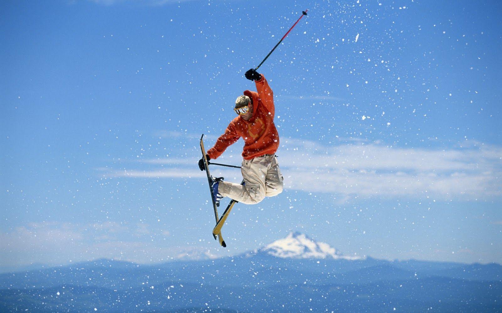 1600x1000 Angelina Jolie HD wallpaper: Skiing HD wallpaper