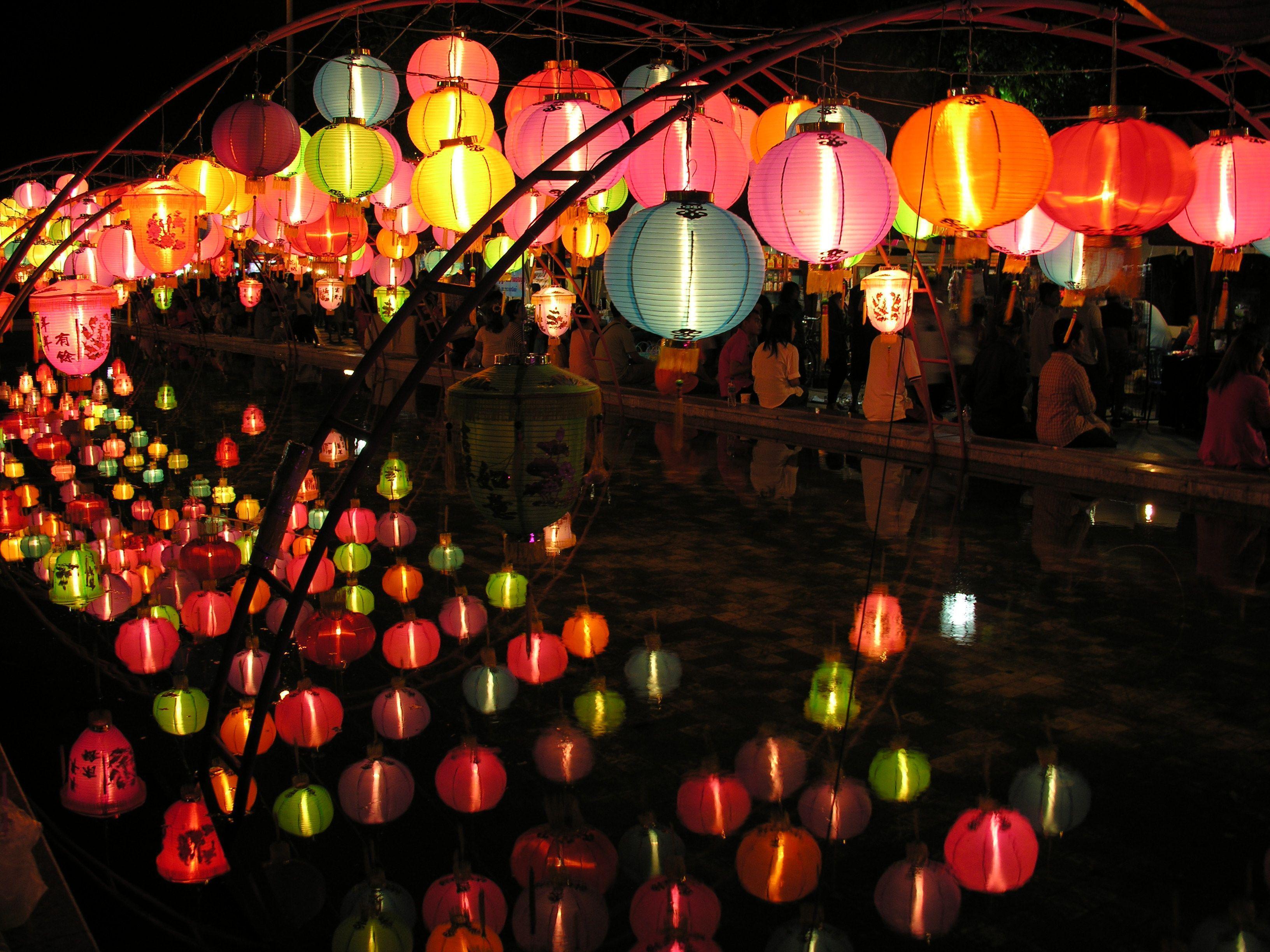 3264x2448 Fall Lantern Wallpaper