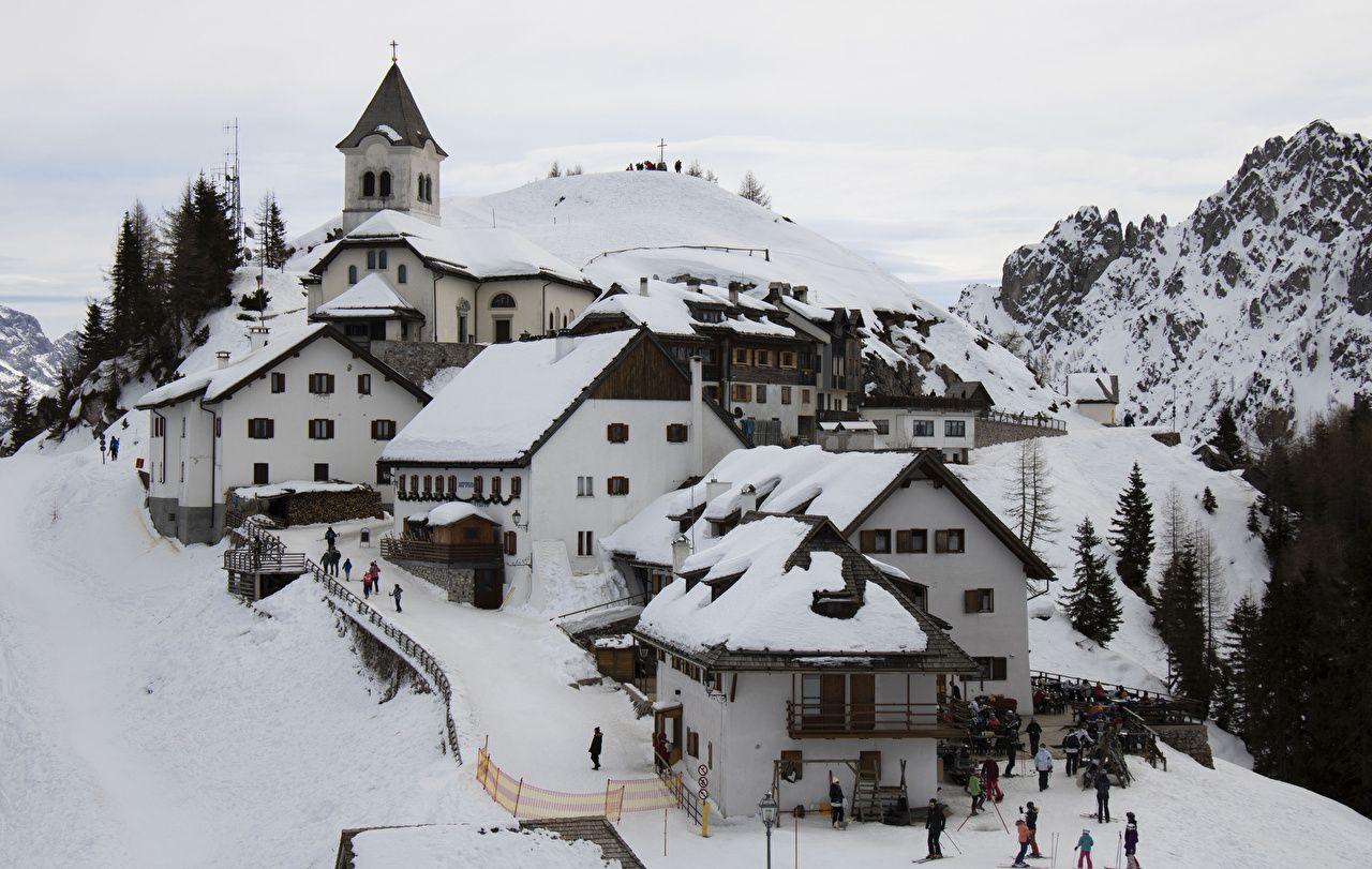 1280x811 Desktop Wallpaper Italy Village Ski village of Monte Lussari Winter