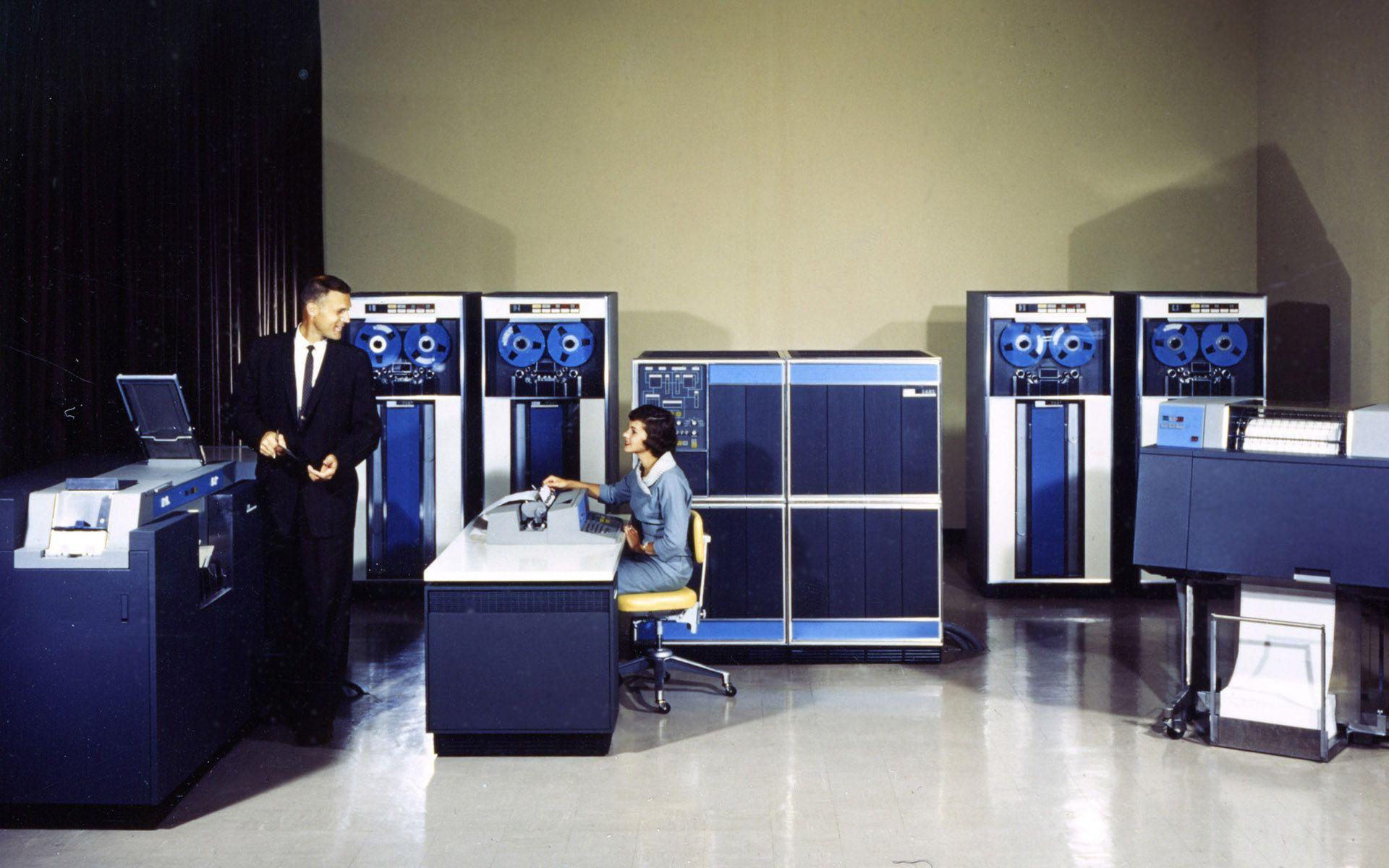 1920x1200 Old Computer Room Wallpaperx1200