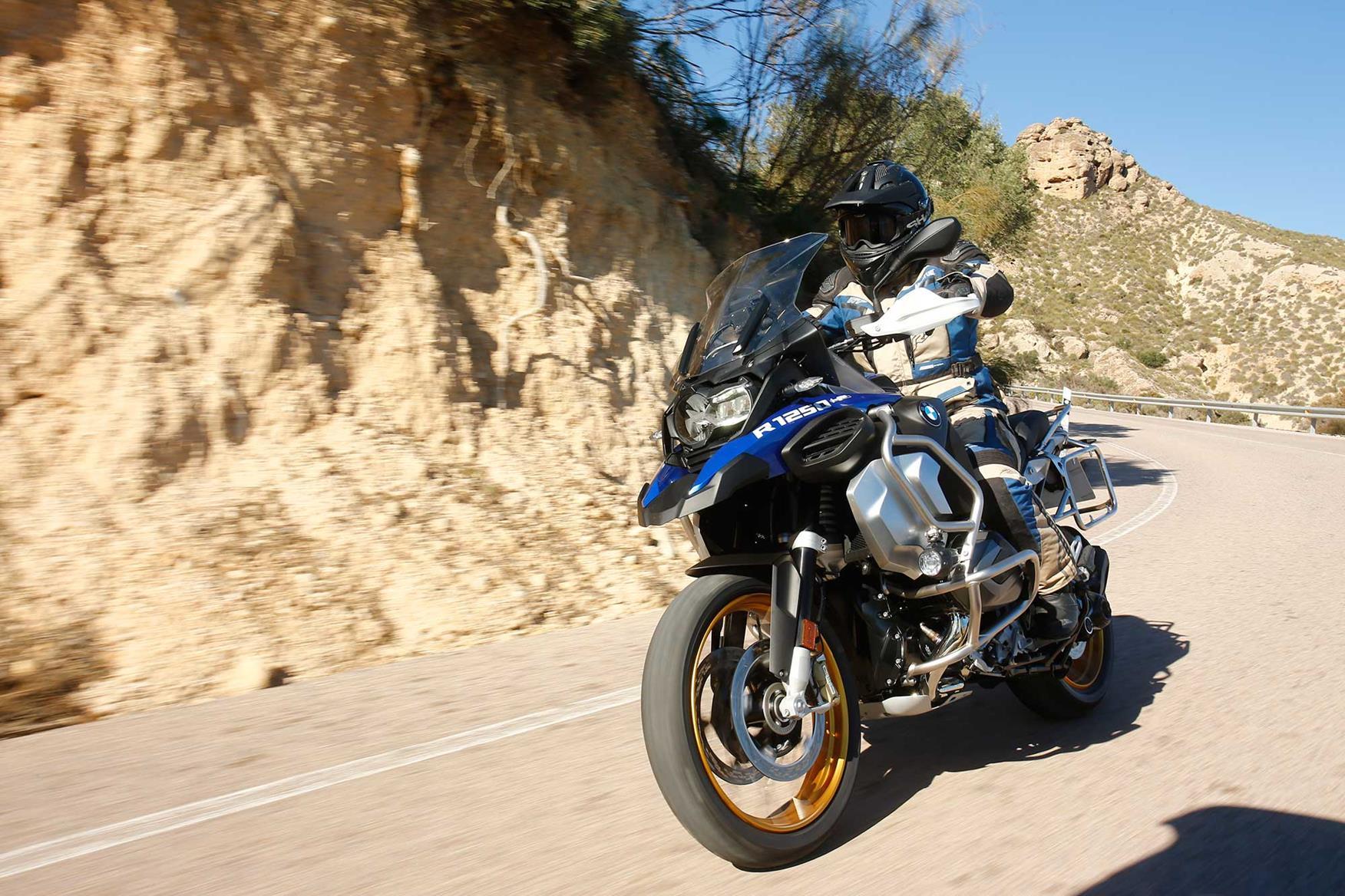 1752x1168 BMW R1250GS ADVENTURE (2019) Review