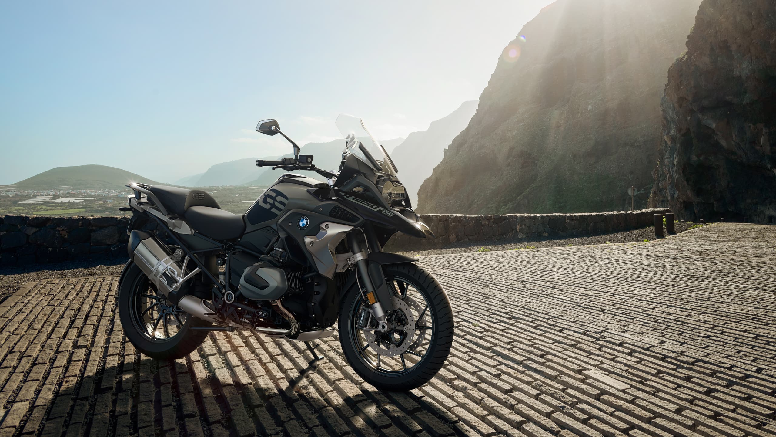 2560x1440 R 1250 GS