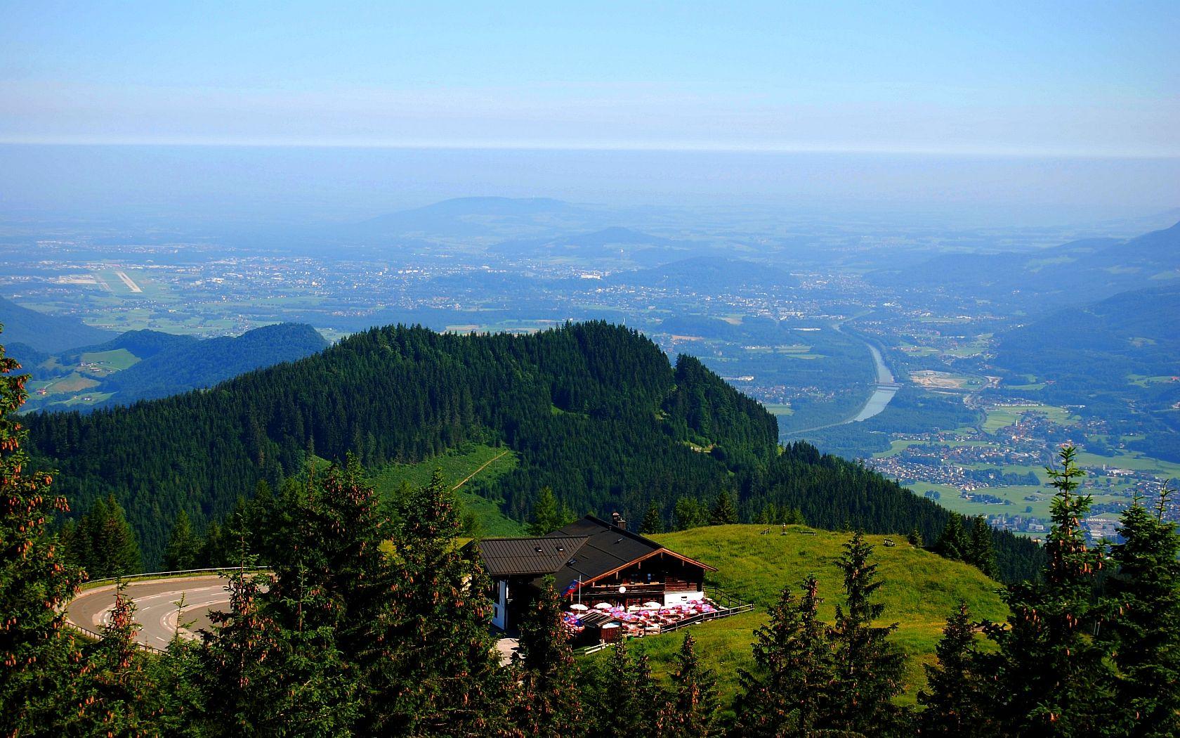 1680x1050 Super Hill Station House Only wallpaper