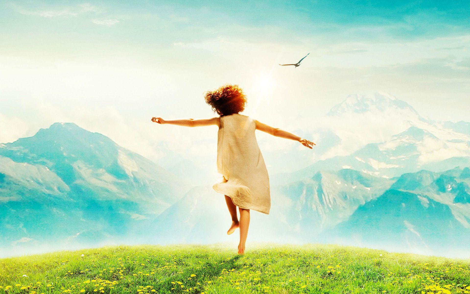 1920x1200 Happy Cute Girl At Hill Station Nice Wallpaper And Image