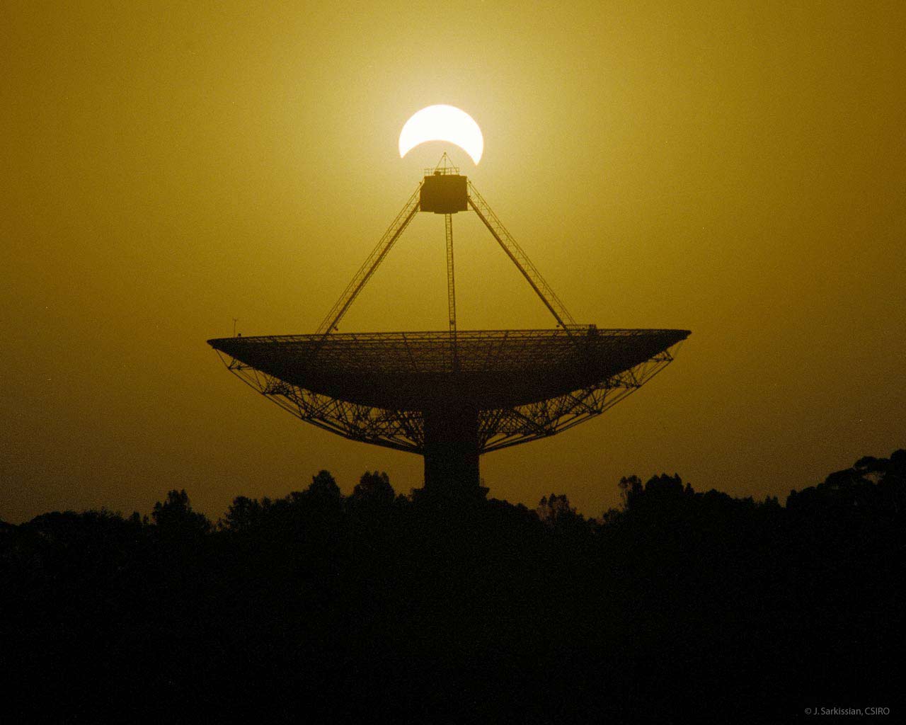 1280x1024 Telescope Wallpaper