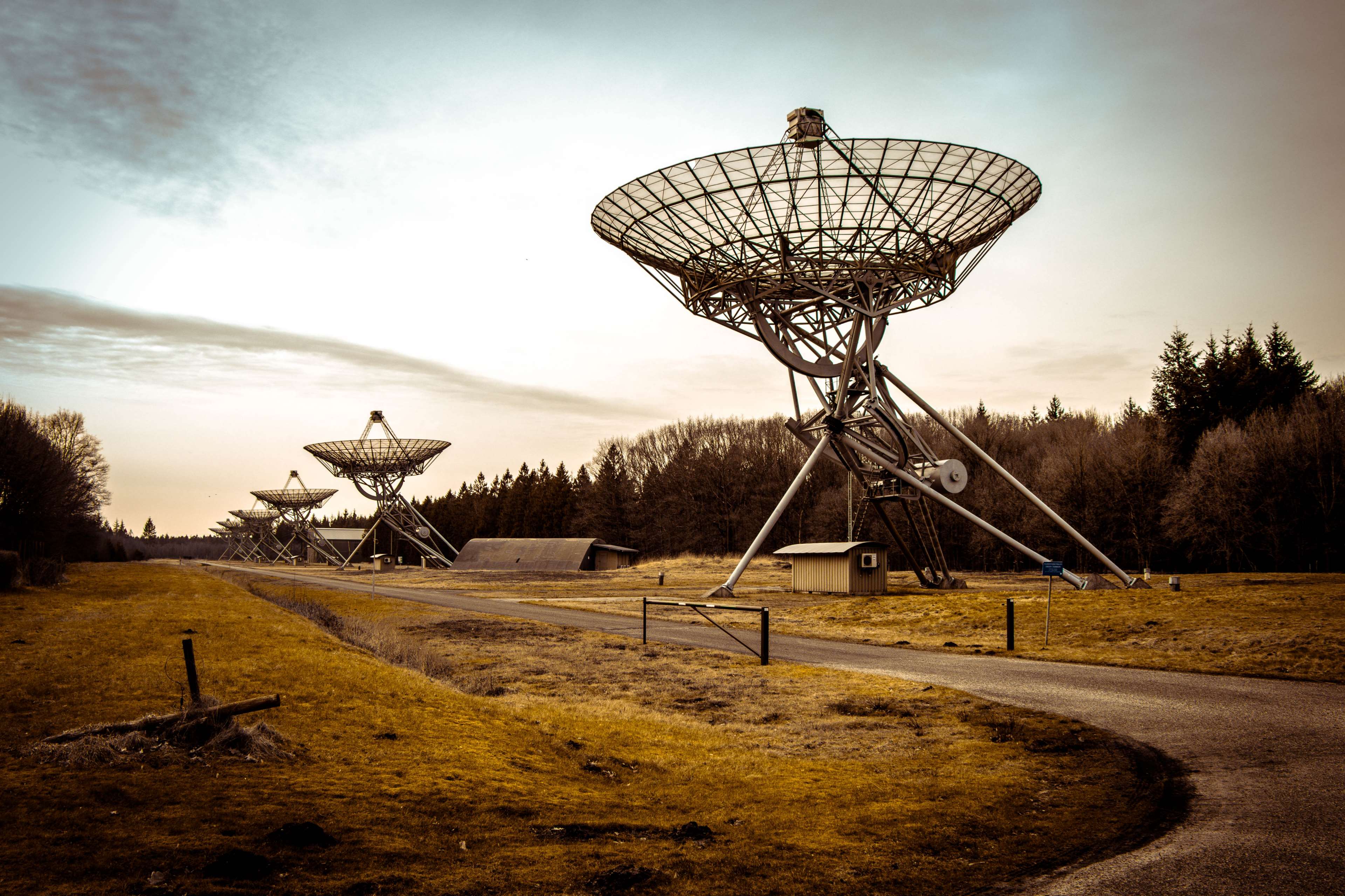 3840x2560 #antenna, #landscape, #technology, #radio telescope, wallpaper