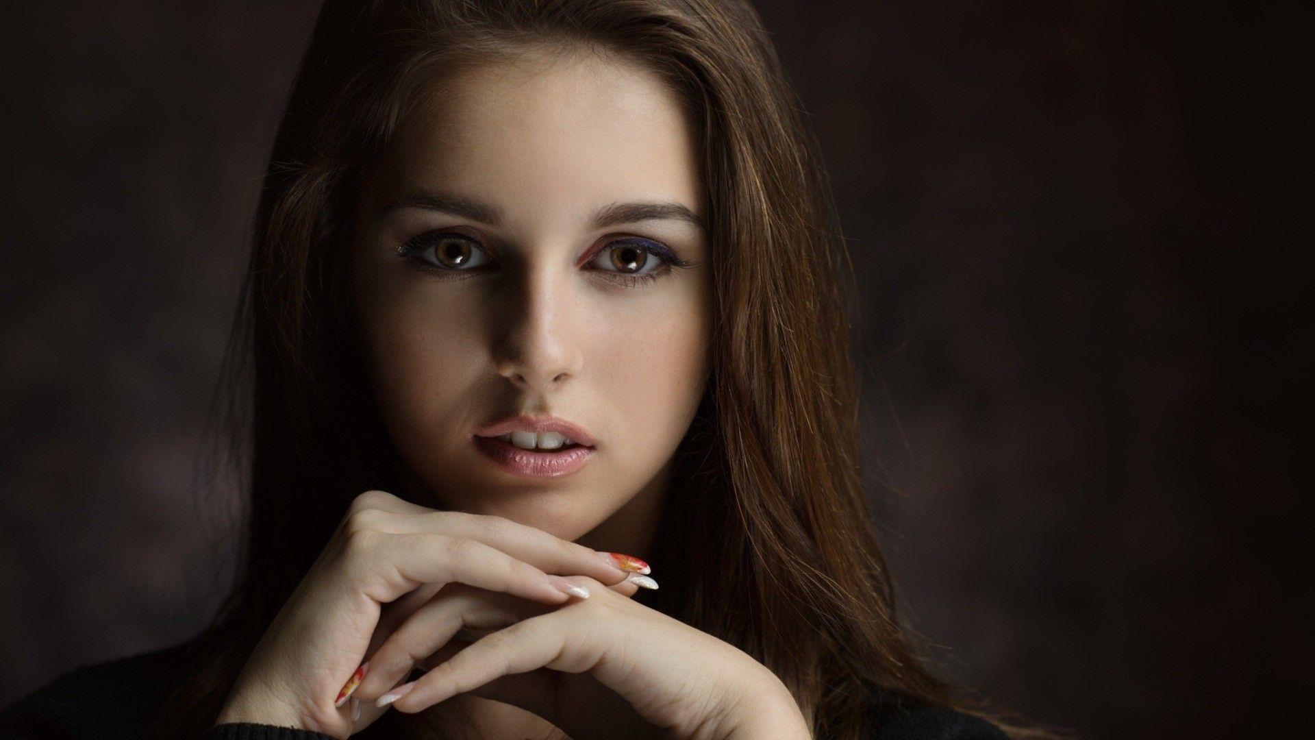 1920x1080 Beautiful Girl With Brown Eyes Wallpaper 11576