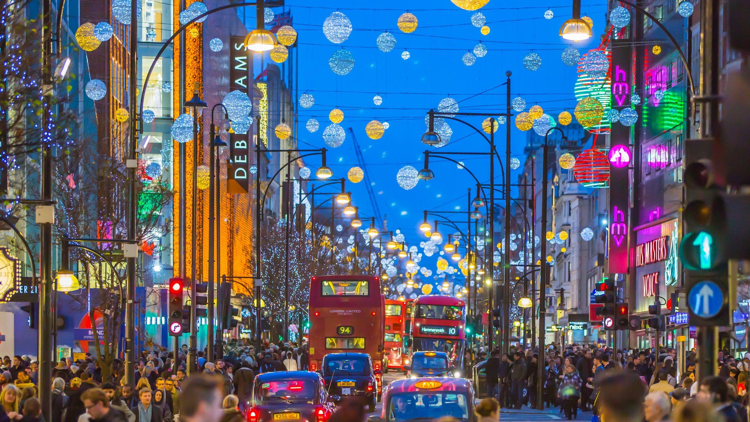 2560x1440 Flight Deal: Winter Holidays In Europe From $400 Round Trip. Condé Nast Traveler