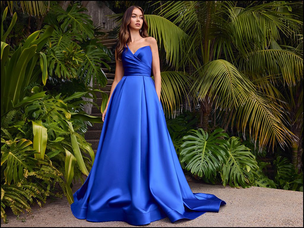 1024x768 How to Choose the Perfect Ball Gown