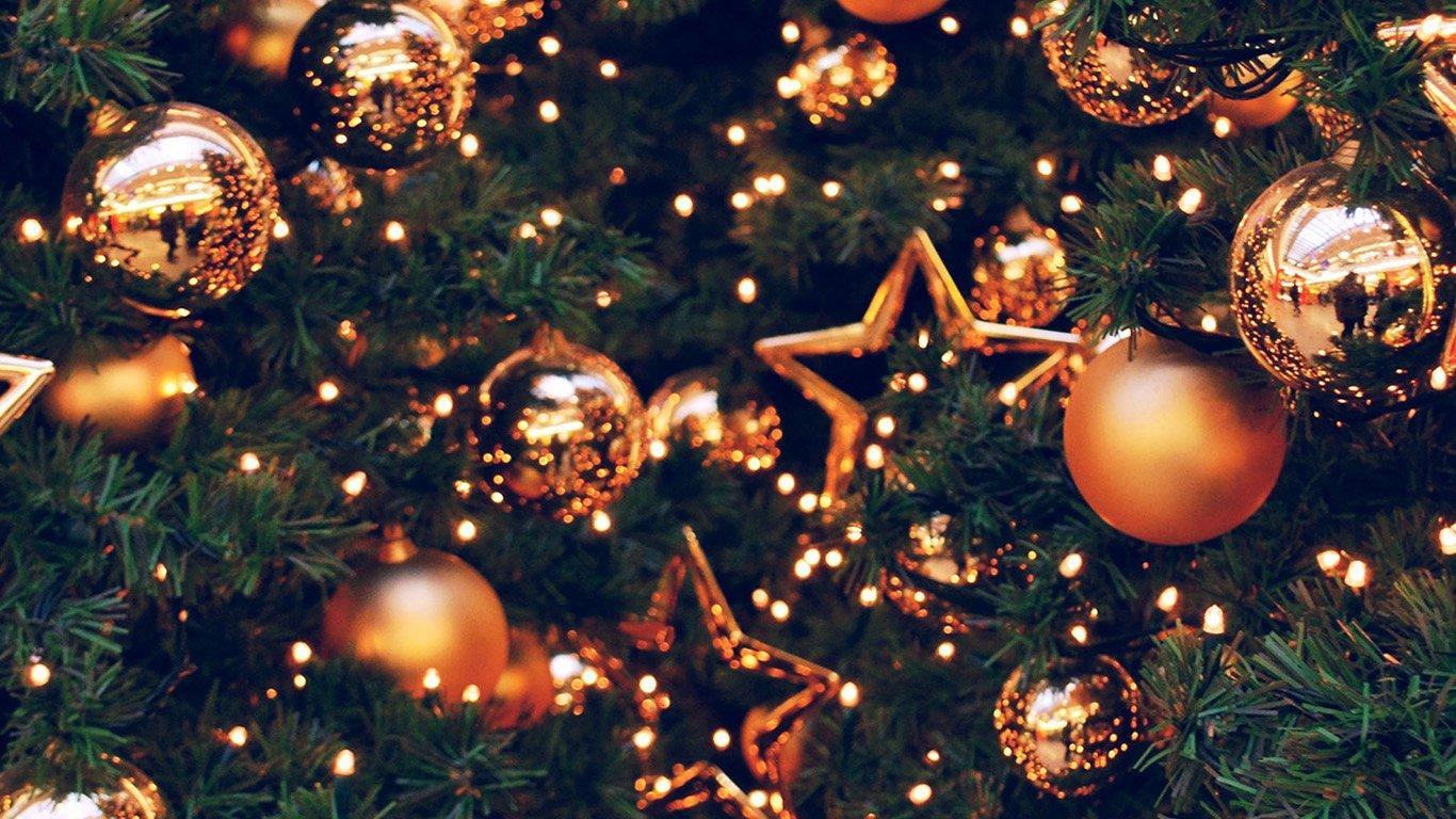 1366x768 Christmas Laptop Wallpaper