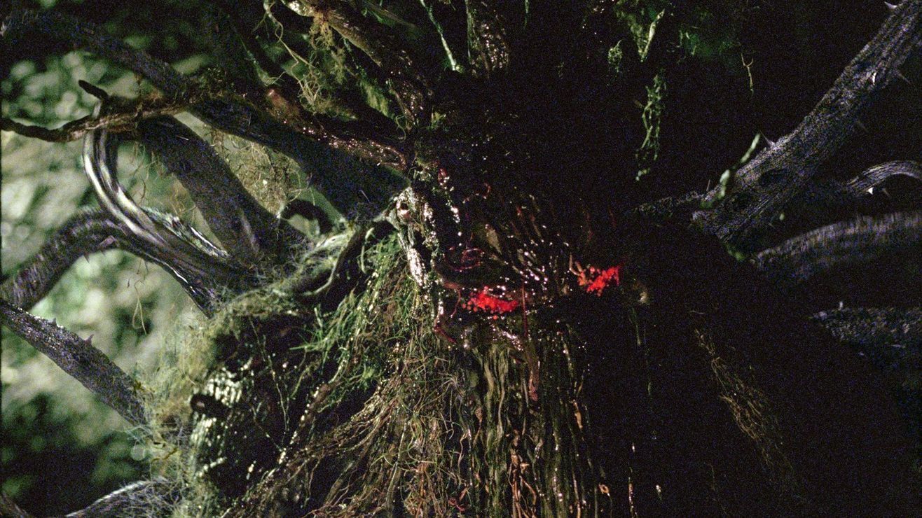 1316x740 Exclusive: Man Thing!