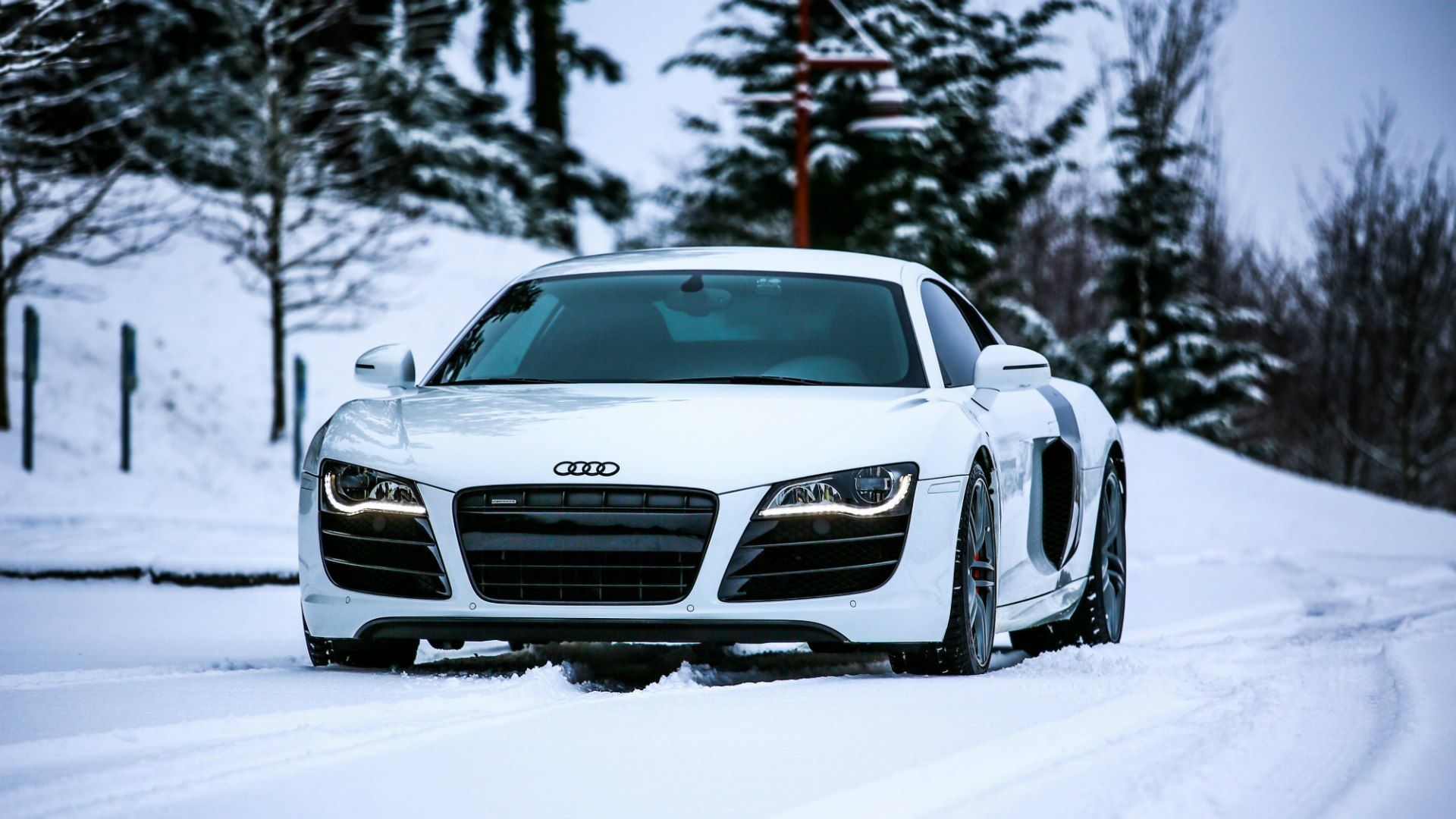 1920x1080 Audi R8 rides in the snow Desktop wallpaper 1024x768