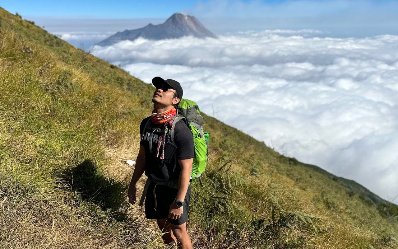 1280x800 Mendaki Gunung