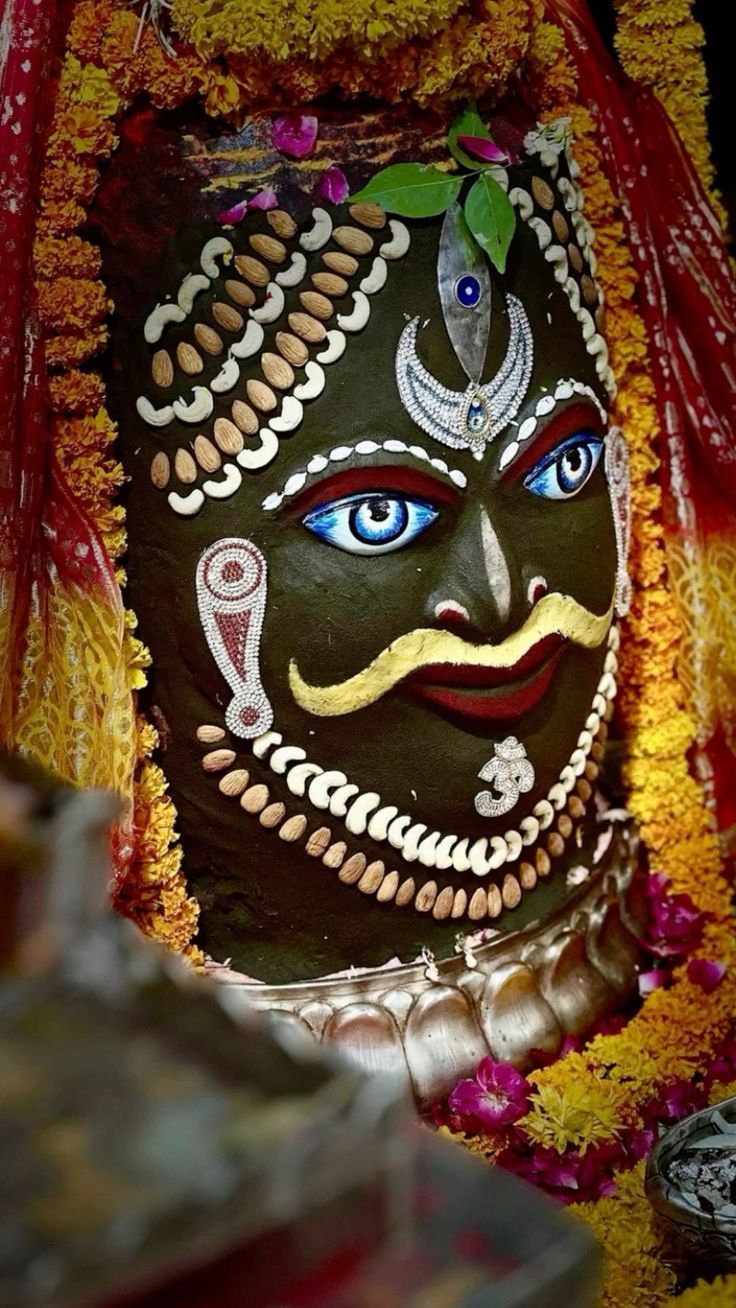 736x1308 Mahakal
