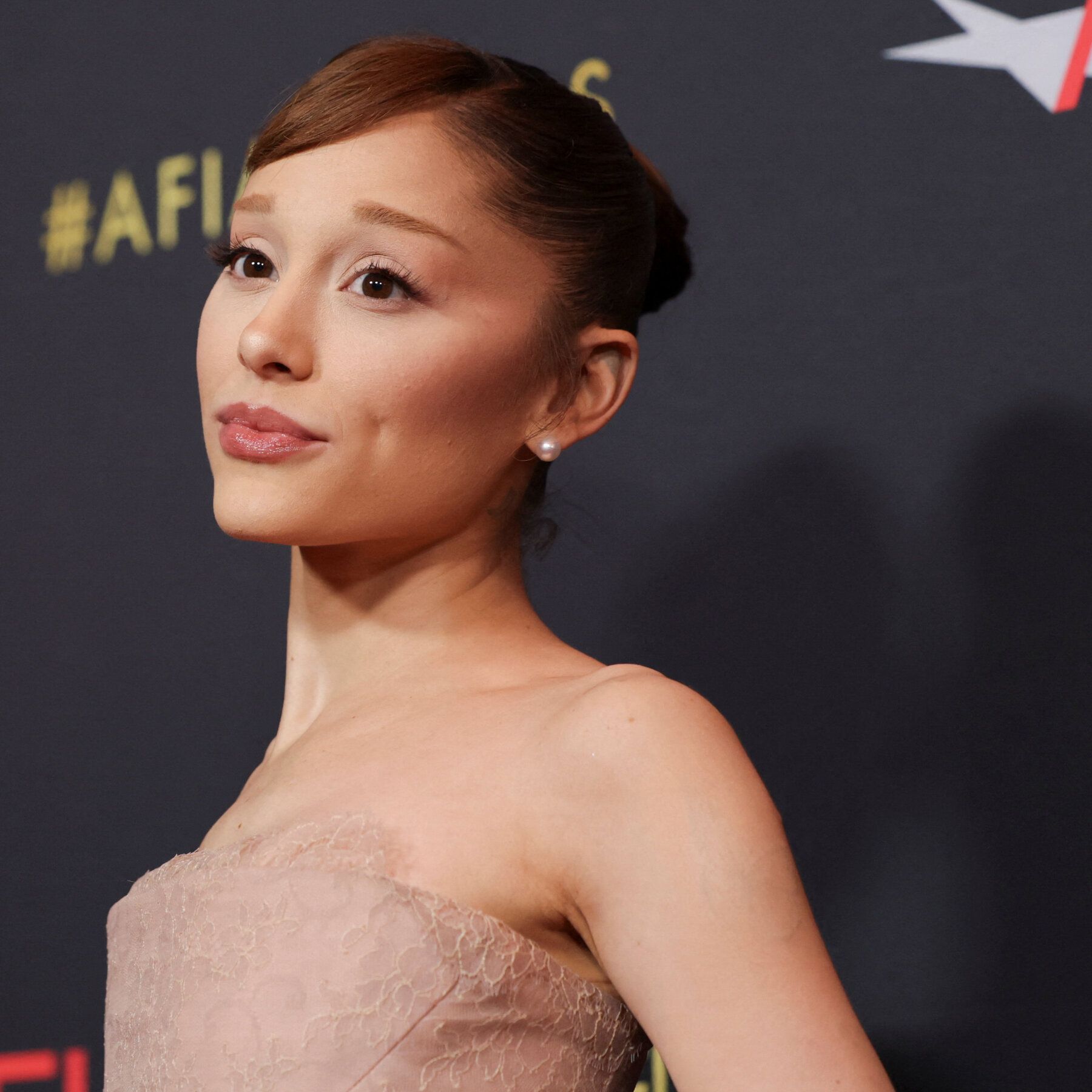 1800x1800 Ariana Grande to Step Away From Public Life After Tour Concludes
