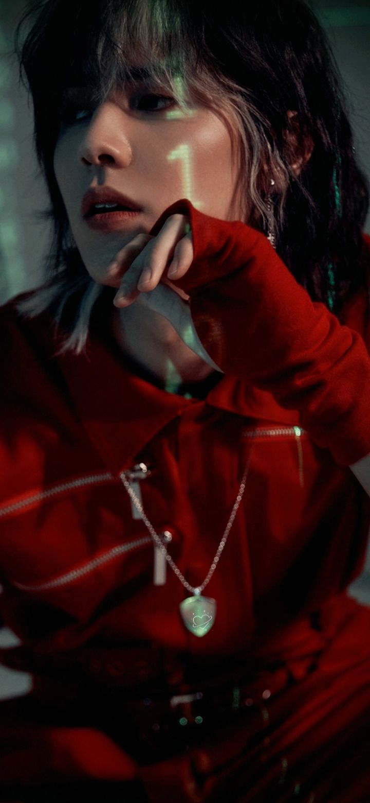 720x1560 Jooyeon Wallpaper