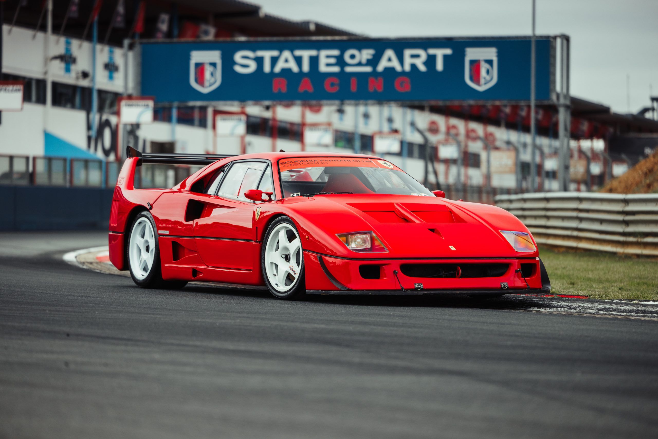 2560x1708 Broad Arrow Adds Ferrari F40 Competizione And Pagani Huayra R To Its Best Of Category Concorso D'Eleganza Villa D'Este Auction Lineup