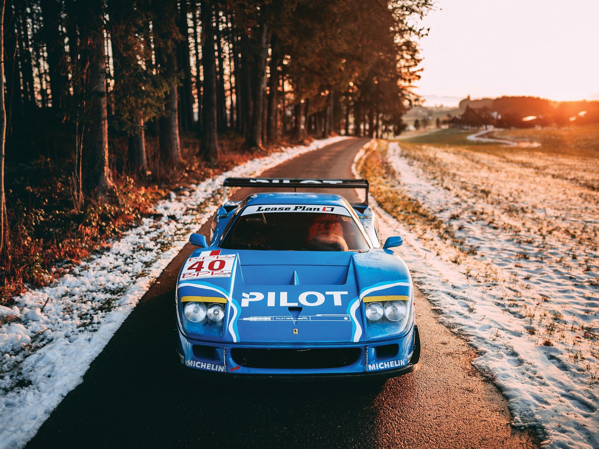 1920x1440 The Ferrari F40 LM and 512 BB Competizione will take Rétromobile